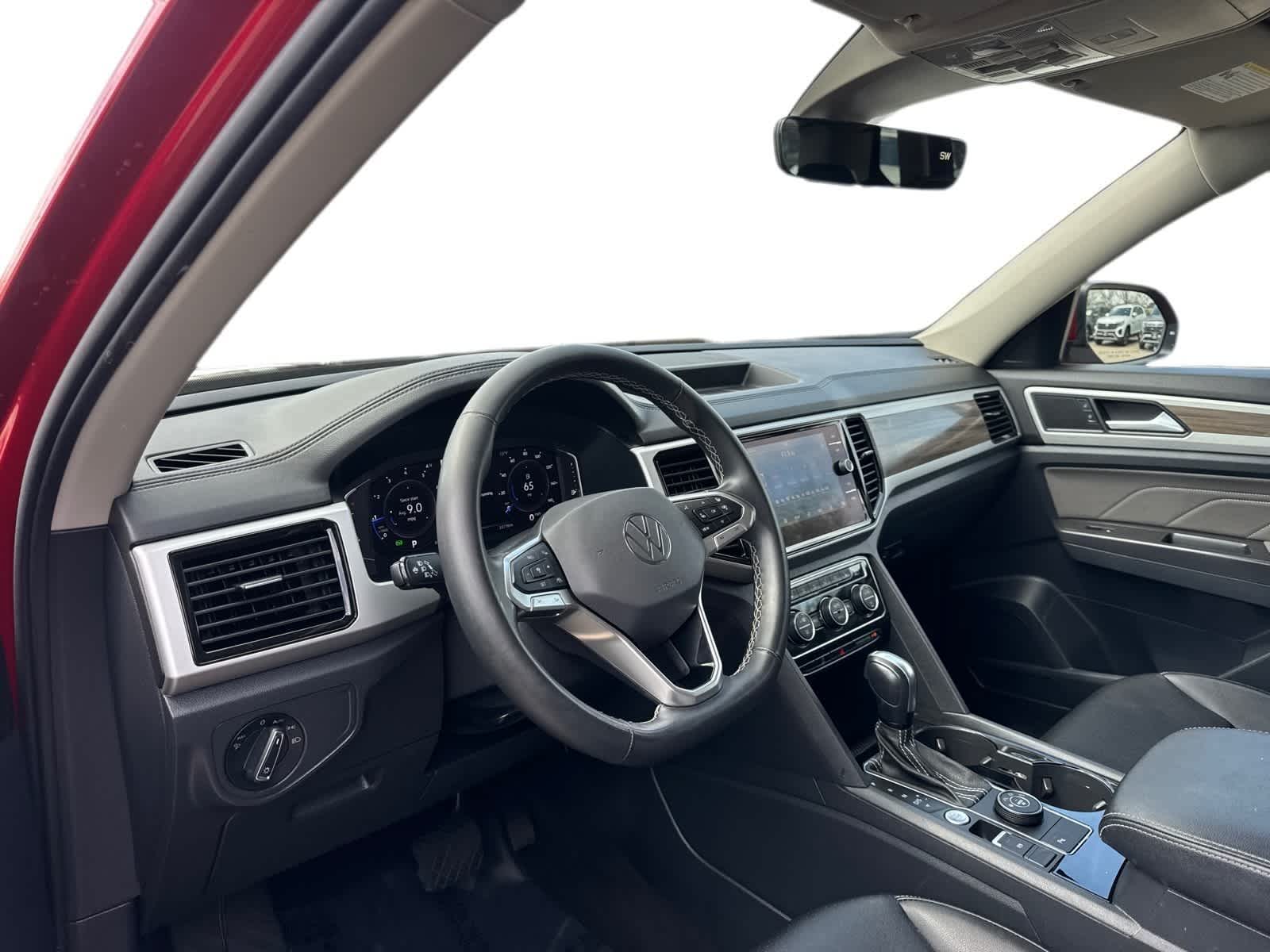 Thumbnail: 2022 Volkswagen Atlas - 2