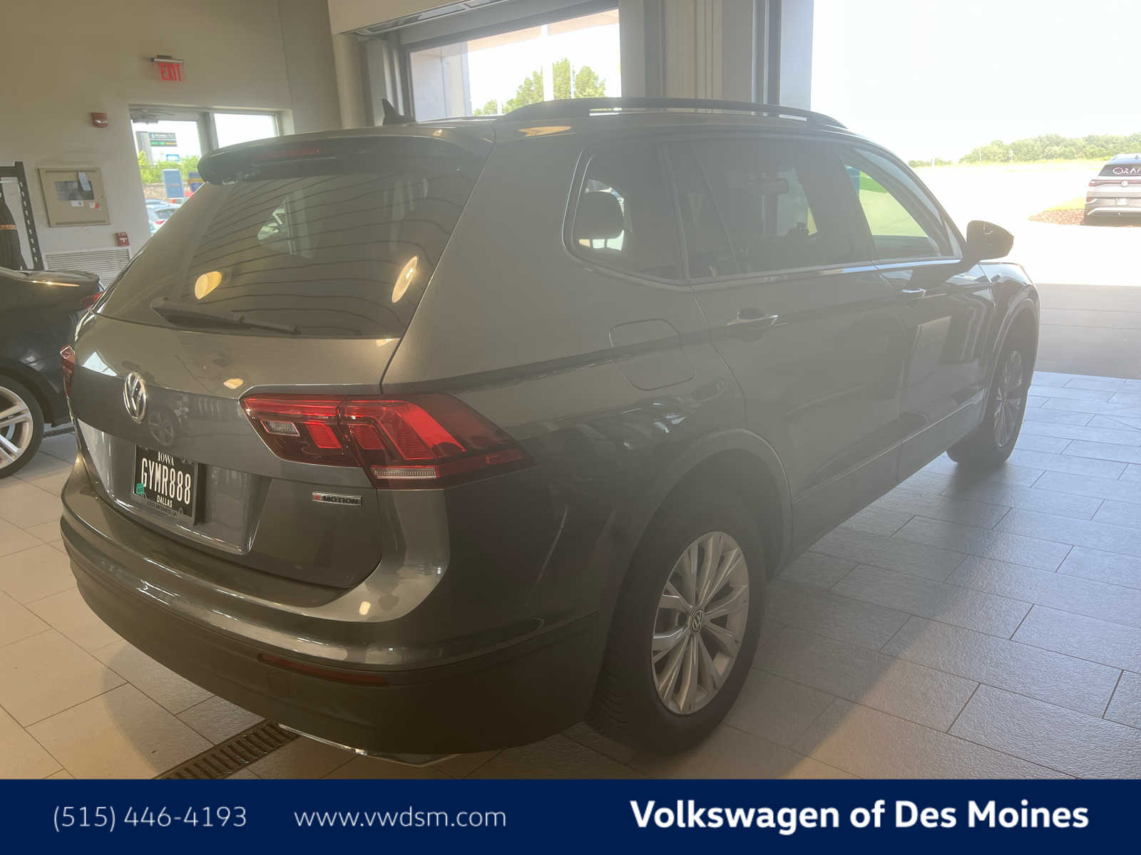 Thumbnail: 2020 Volkswagen Tiguan - 3
