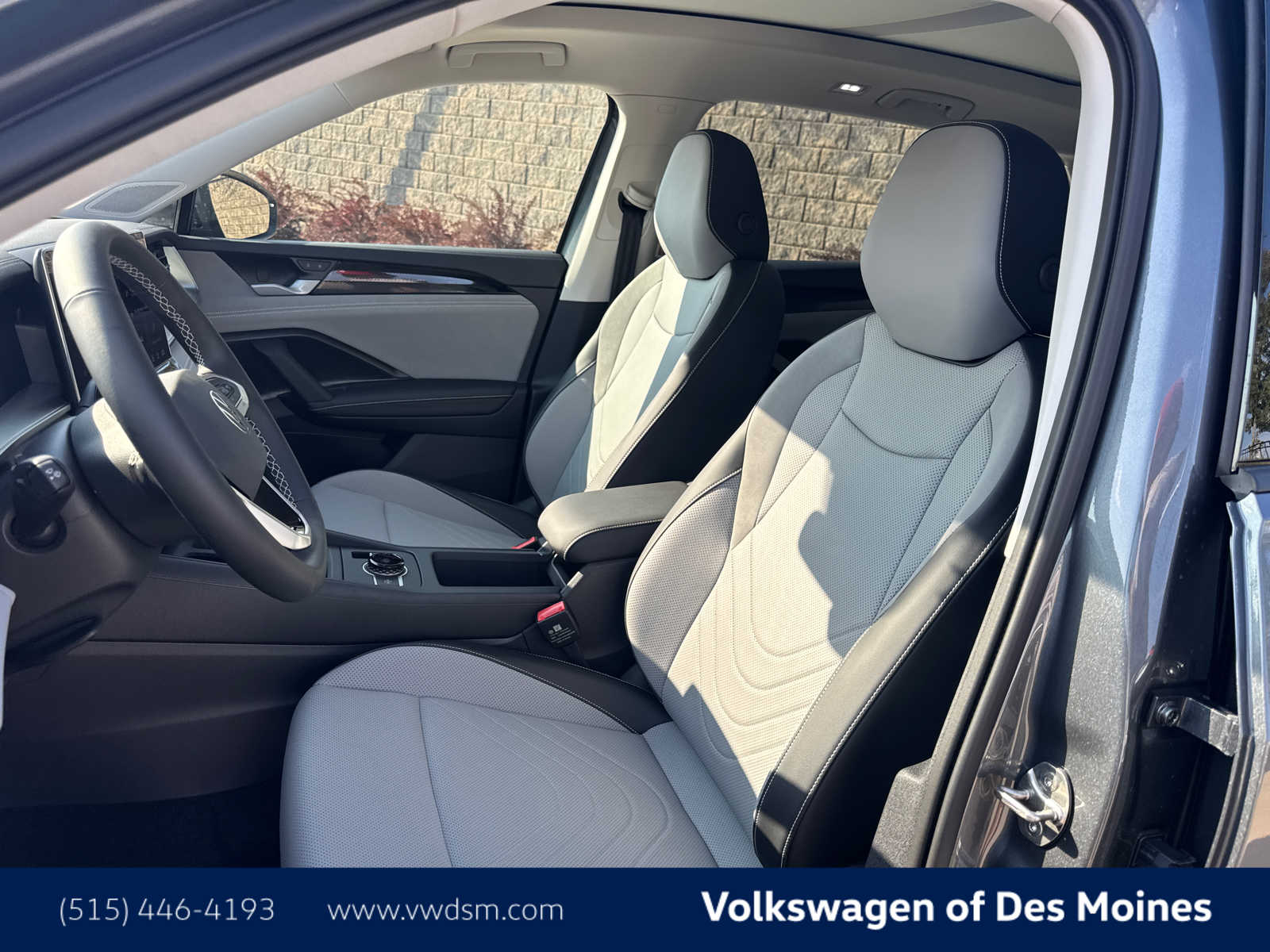 Thumbnail: 2025 Volkswagen Tiguan - 11