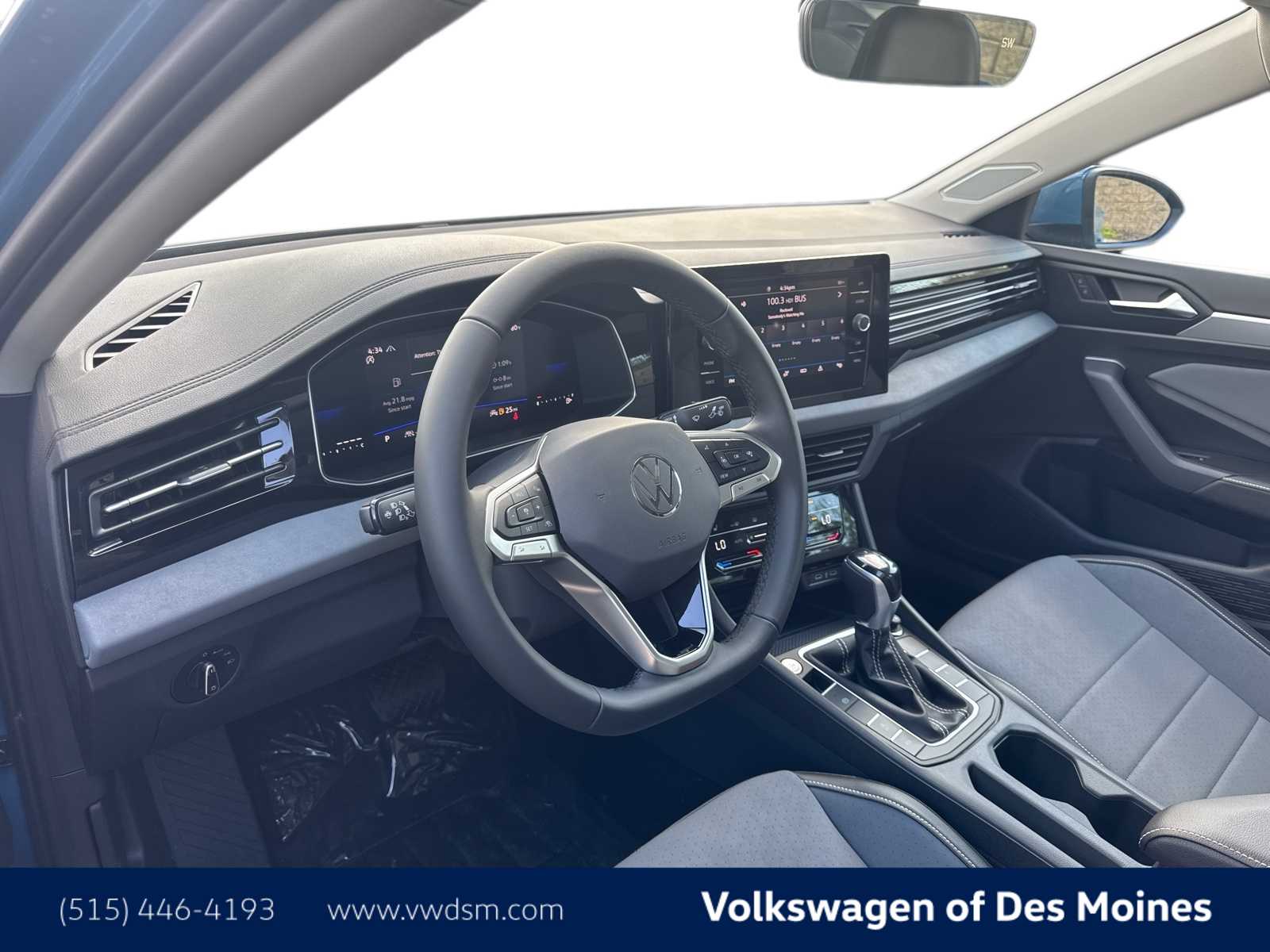 Thumbnail: 2025 Volkswagen Jetta - 2