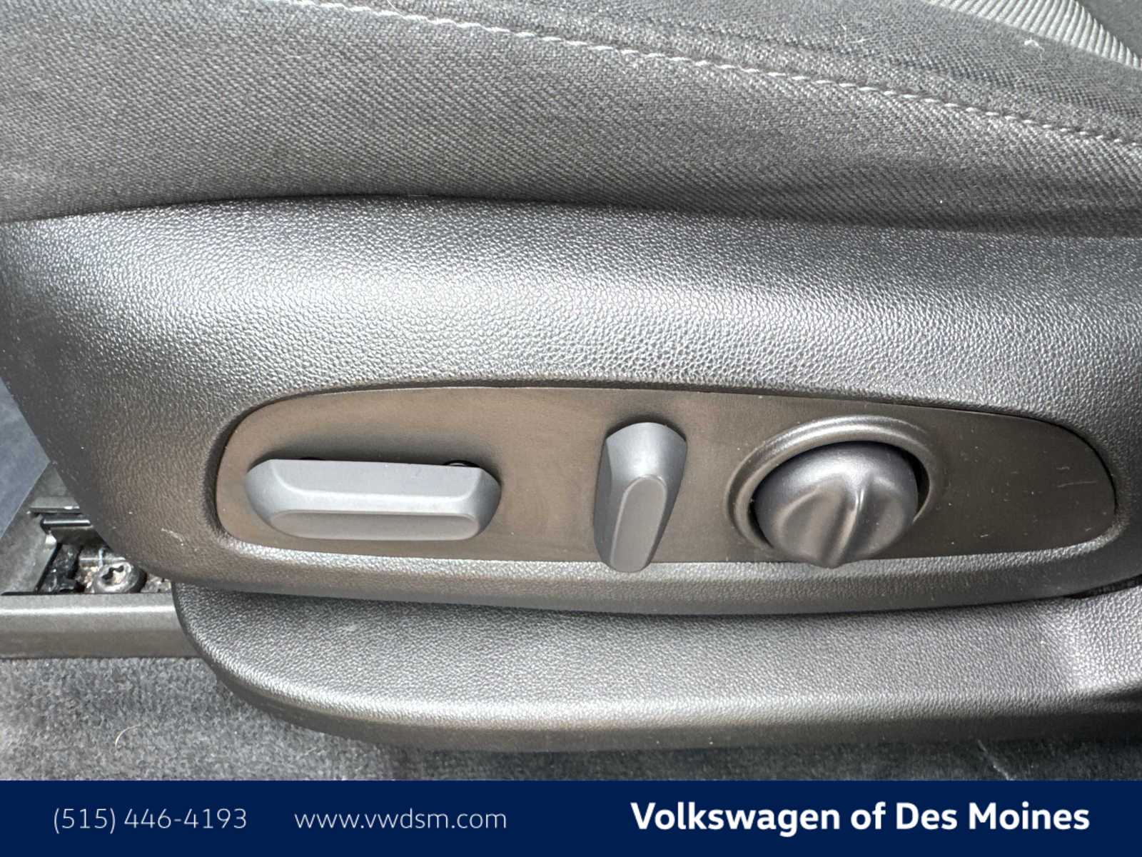 Thumbnail: 2023 Chevrolet Traverse - 24