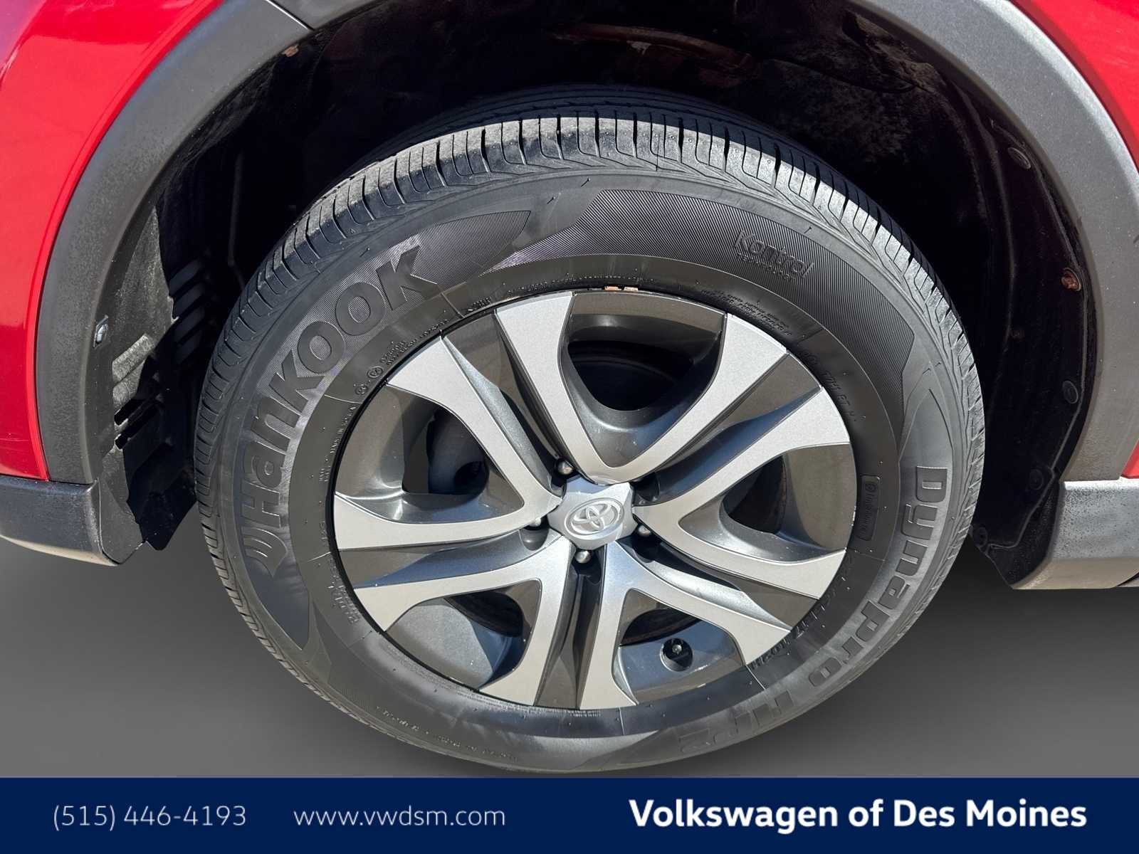 Thumbnail: 2016 Toyota RAV4 - 8