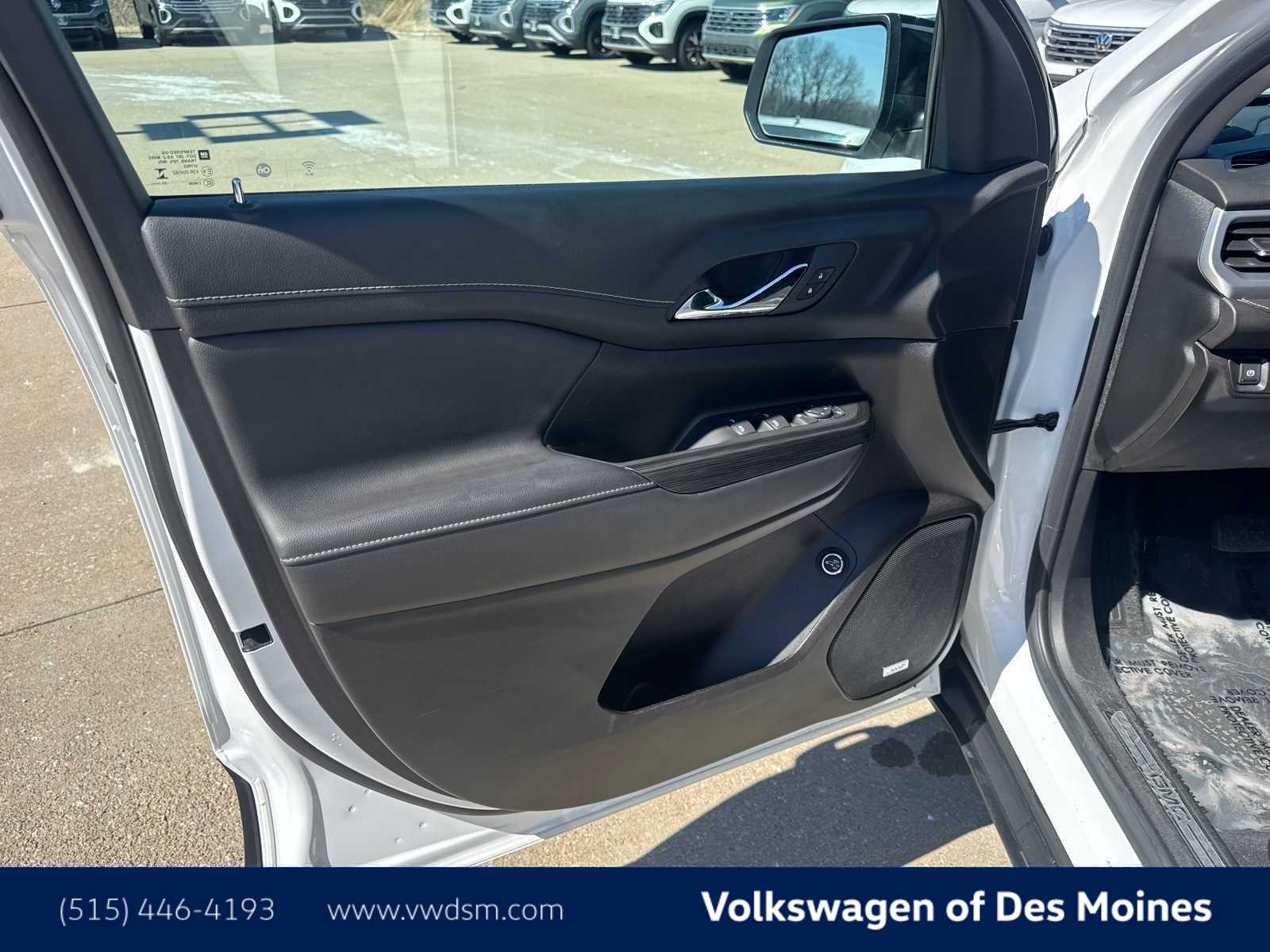 Thumbnail: 2023 GMC Acadia - 22