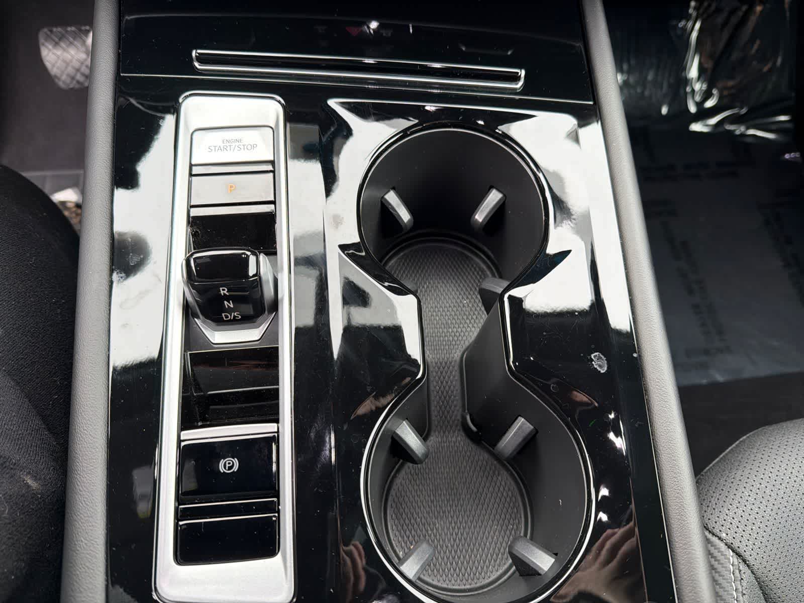 Thumbnail: 2025 Volkswagen Atlas - 16