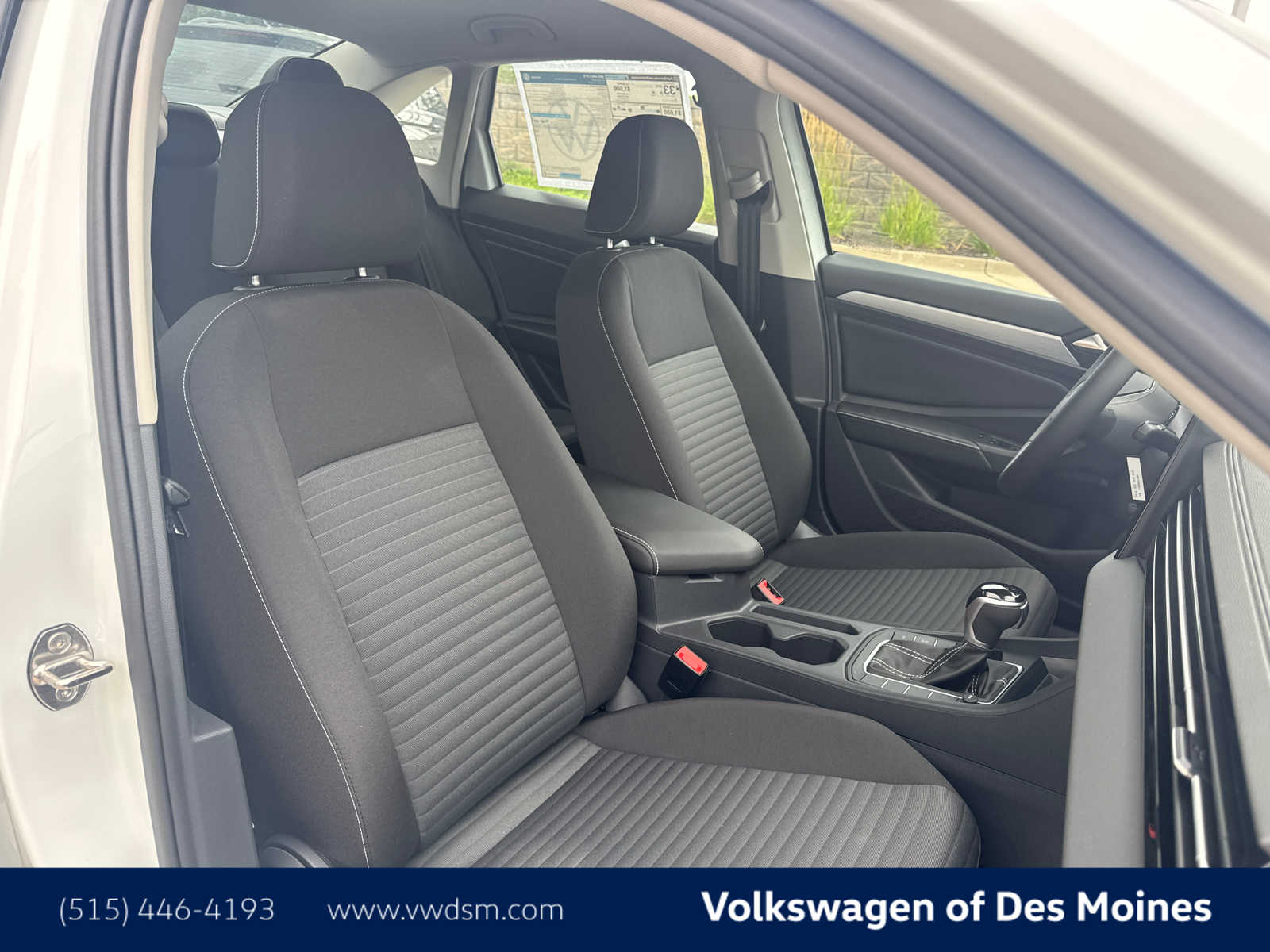 Thumbnail: 2025 Volkswagen Jetta - 14