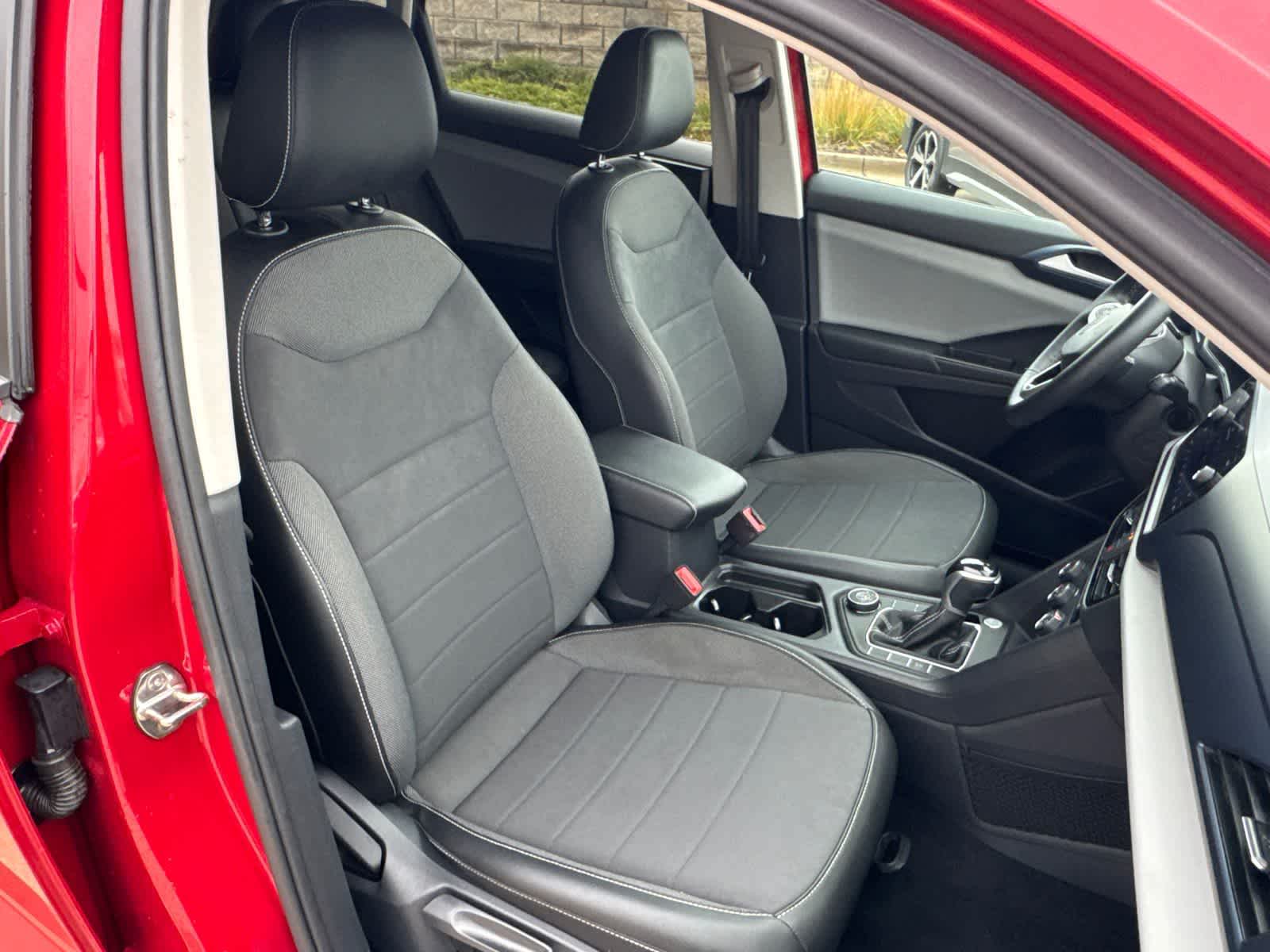 Thumbnail: 2022 Volkswagen Taos - 14