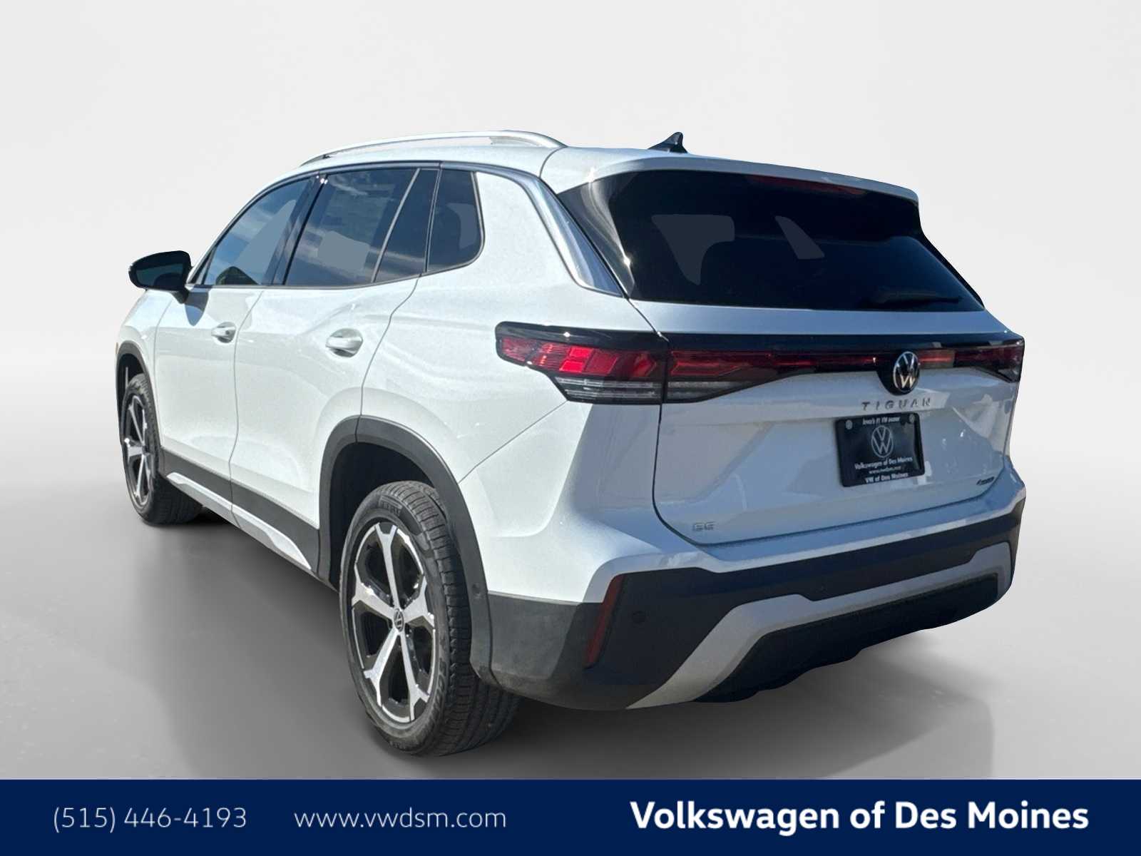 Thumbnail: 2026 Volkswagen Tiguan - 4