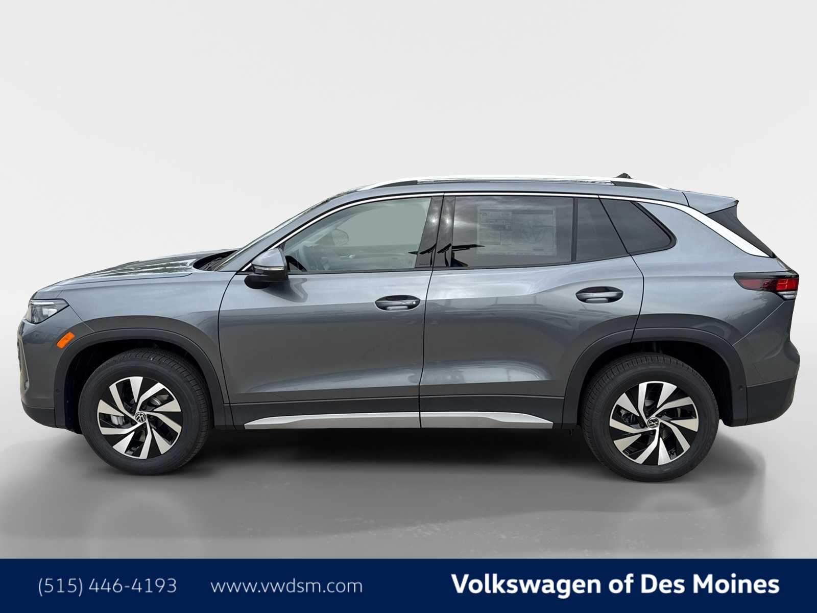 Thumbnail: 2025 Volkswagen Tiguan - 3