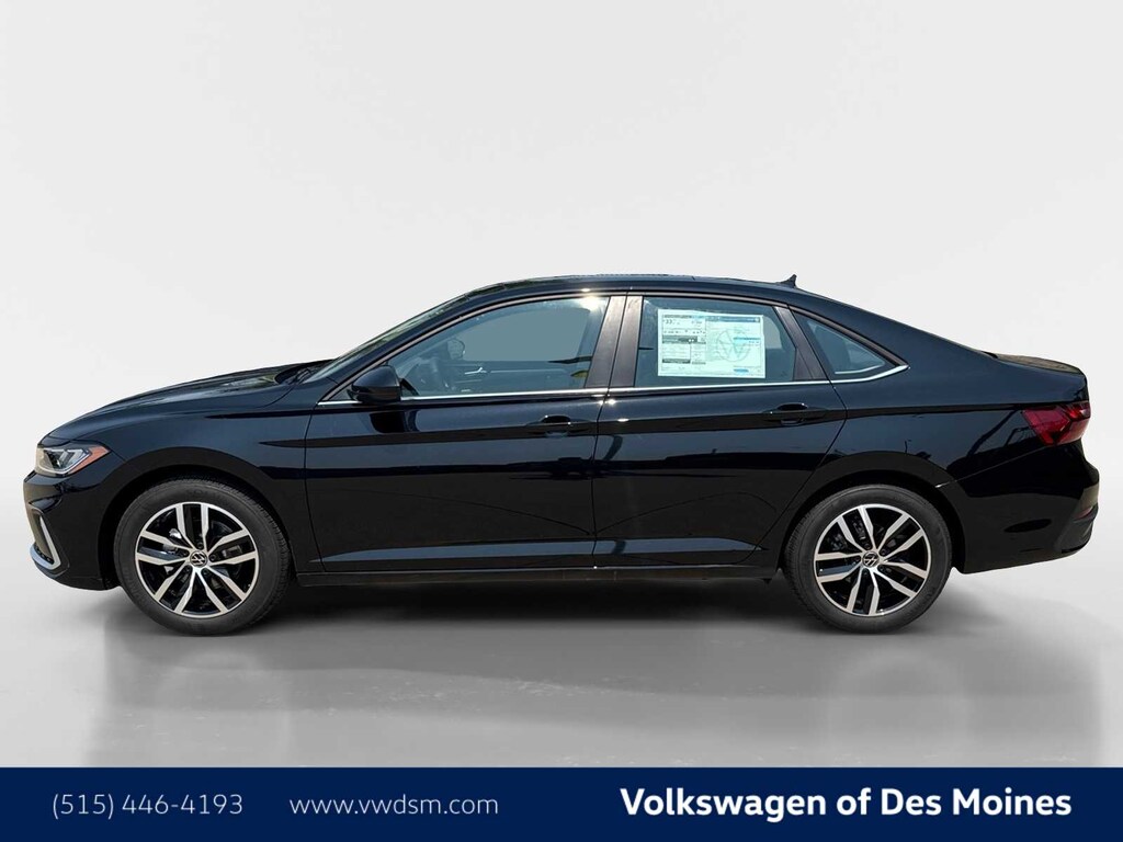 New 2025 Volkswagen Jetta 1.5T SE Sedan