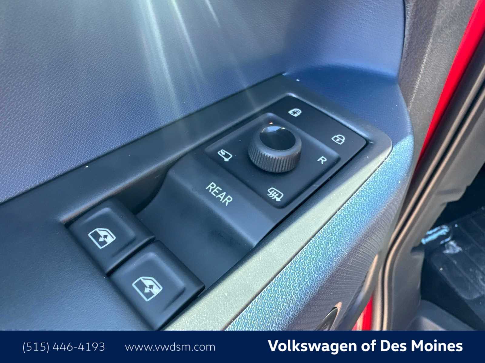 Thumbnail: 2025 Volkswagen ID.Buzz - 23