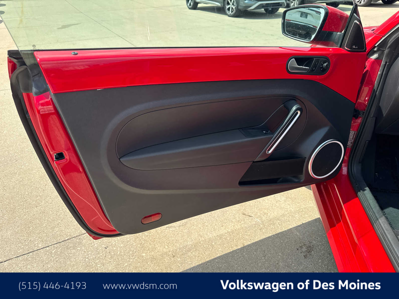 2013 Volkswagen Beetle S 21