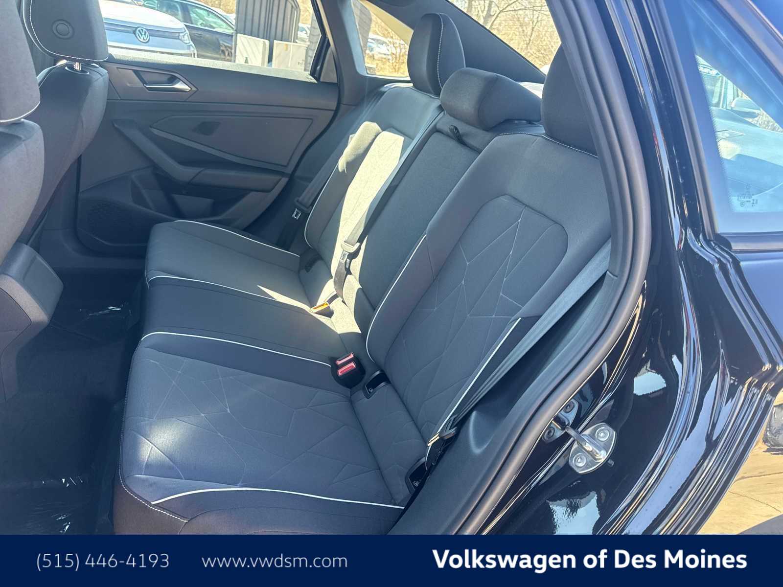 Thumbnail: 2026 Volkswagen Jetta - 12