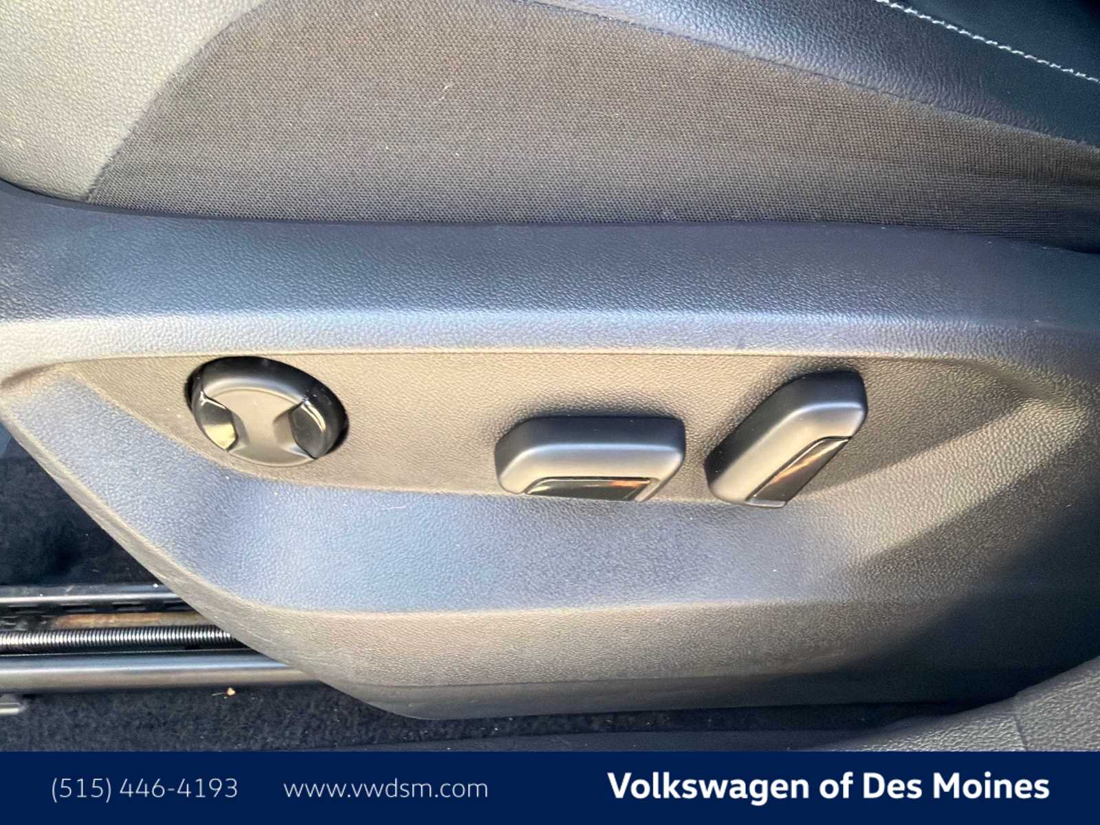 Thumbnail: 2019 Volkswagen Tiguan - 23