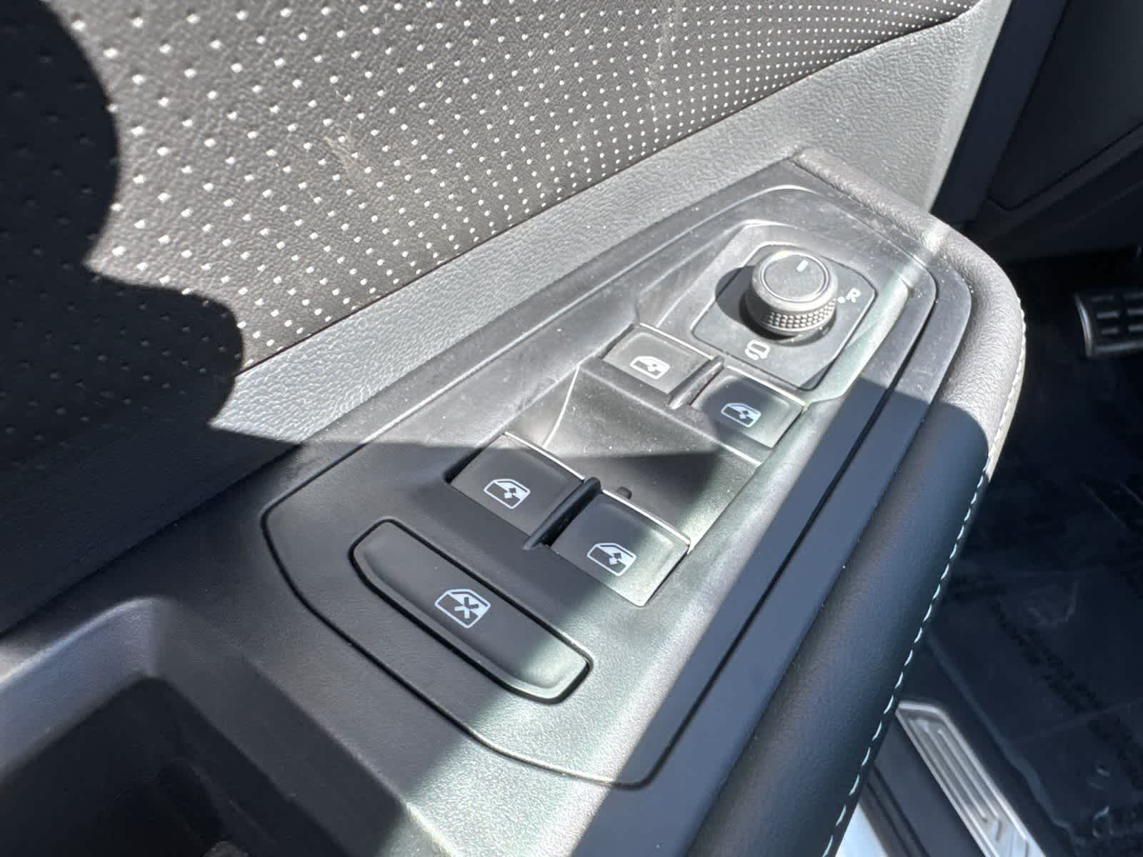 Thumbnail: 2025 Volkswagen Atlas - 23