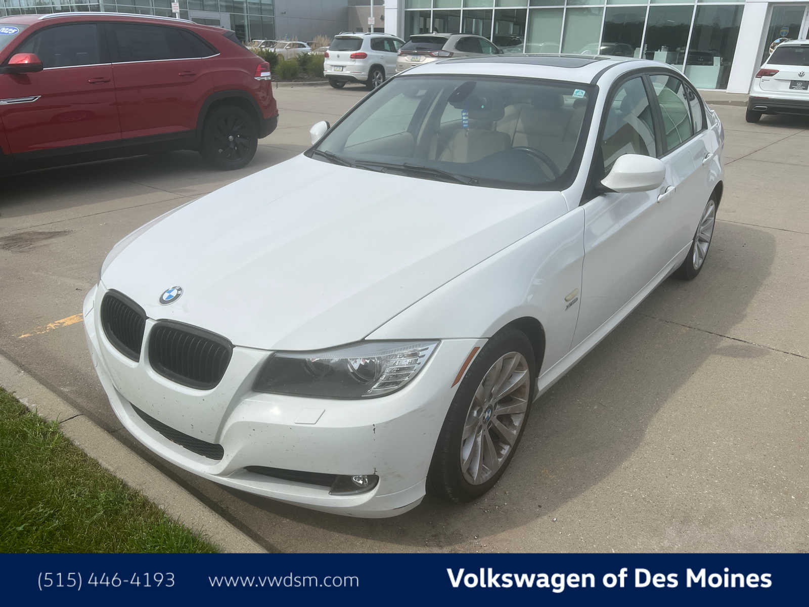 Thumbnail: 2011 BMW 3 Series - 1