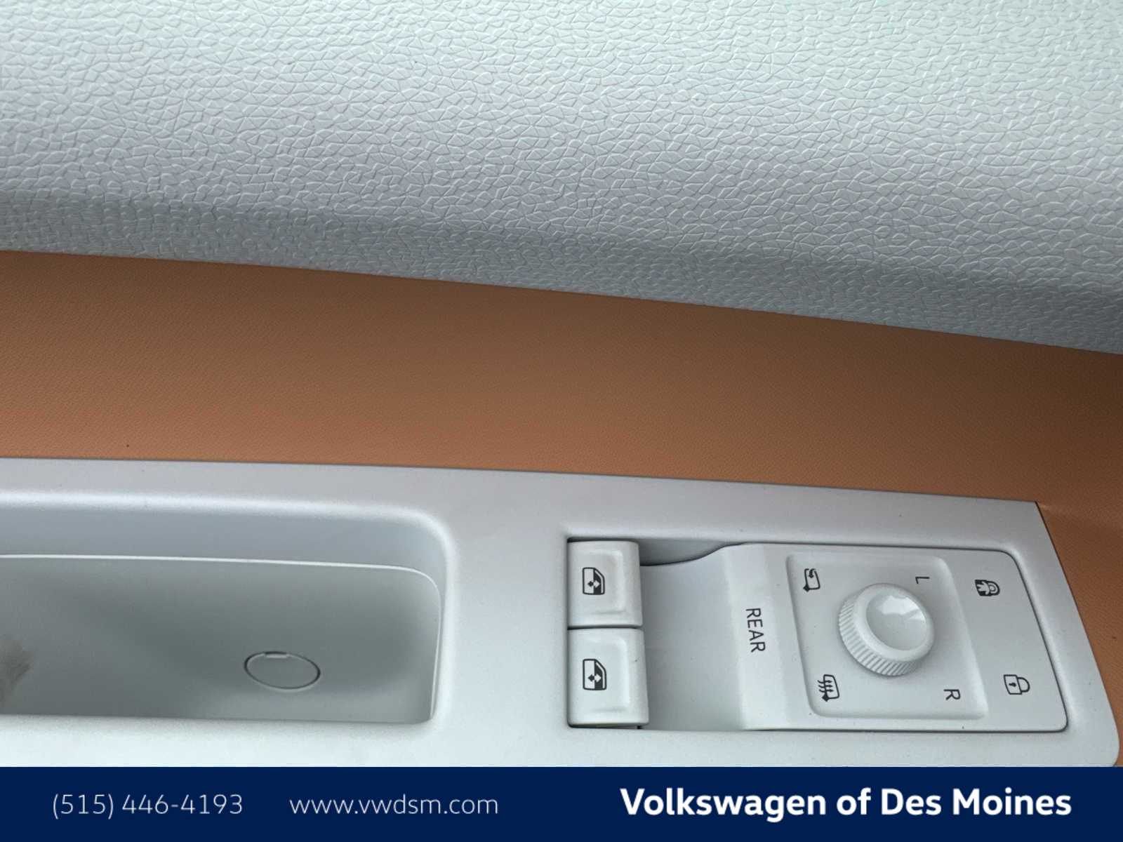 Thumbnail: 2025 Volkswagen ID.Buzz - 23