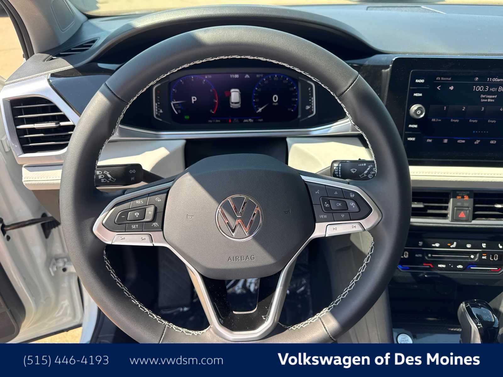 Thumbnail: 2025 Volkswagen Taos - 15