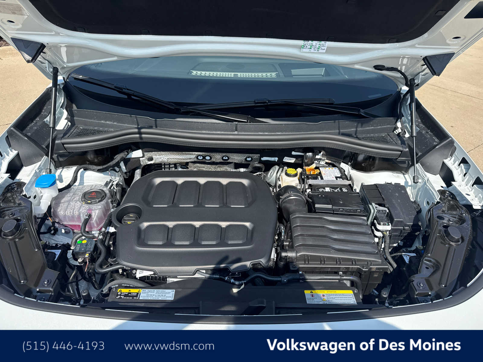 Thumbnail: 2025 Volkswagen Tiguan - 9