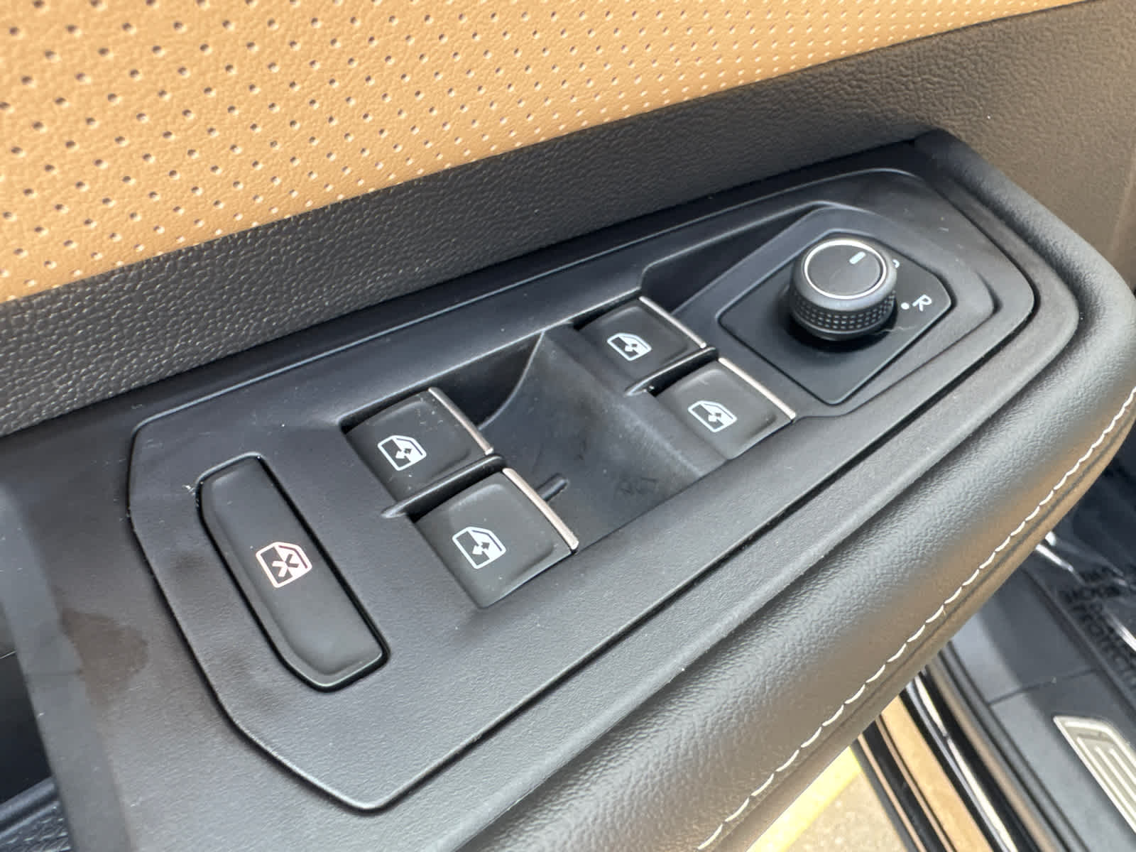 Thumbnail: 2024 Volkswagen Atlas - 23