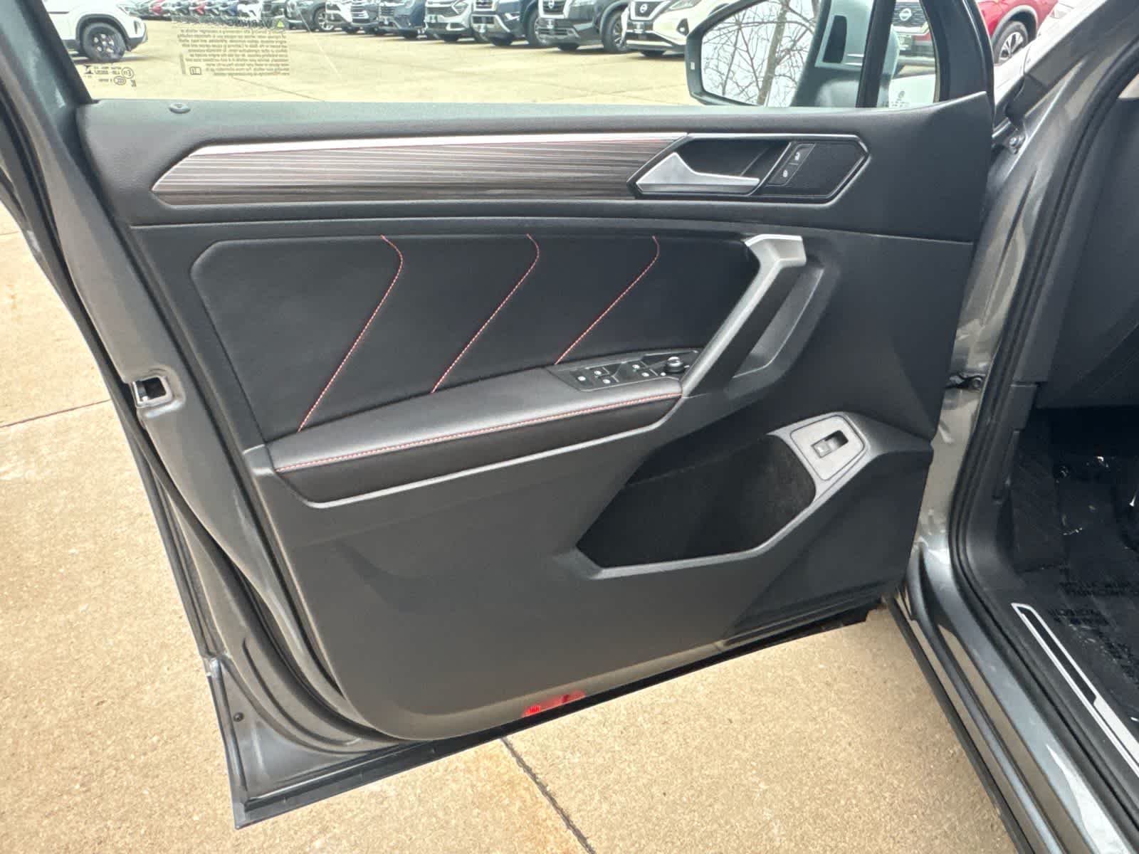 Thumbnail: 2024 Volkswagen Tiguan - 22