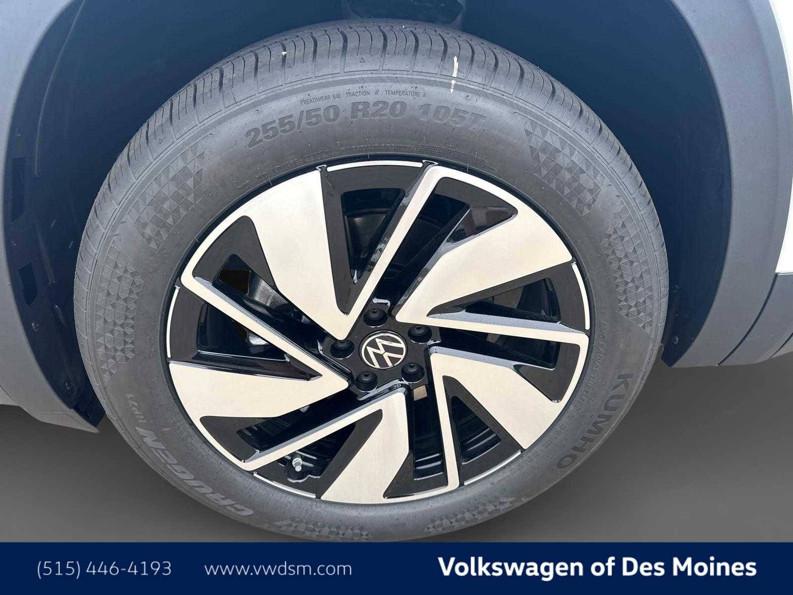 2025 Volkswagen Atlas SEL 8