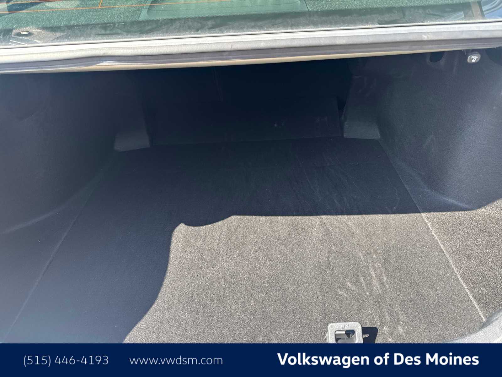 Thumbnail: 2022 Toyota Camry - 19