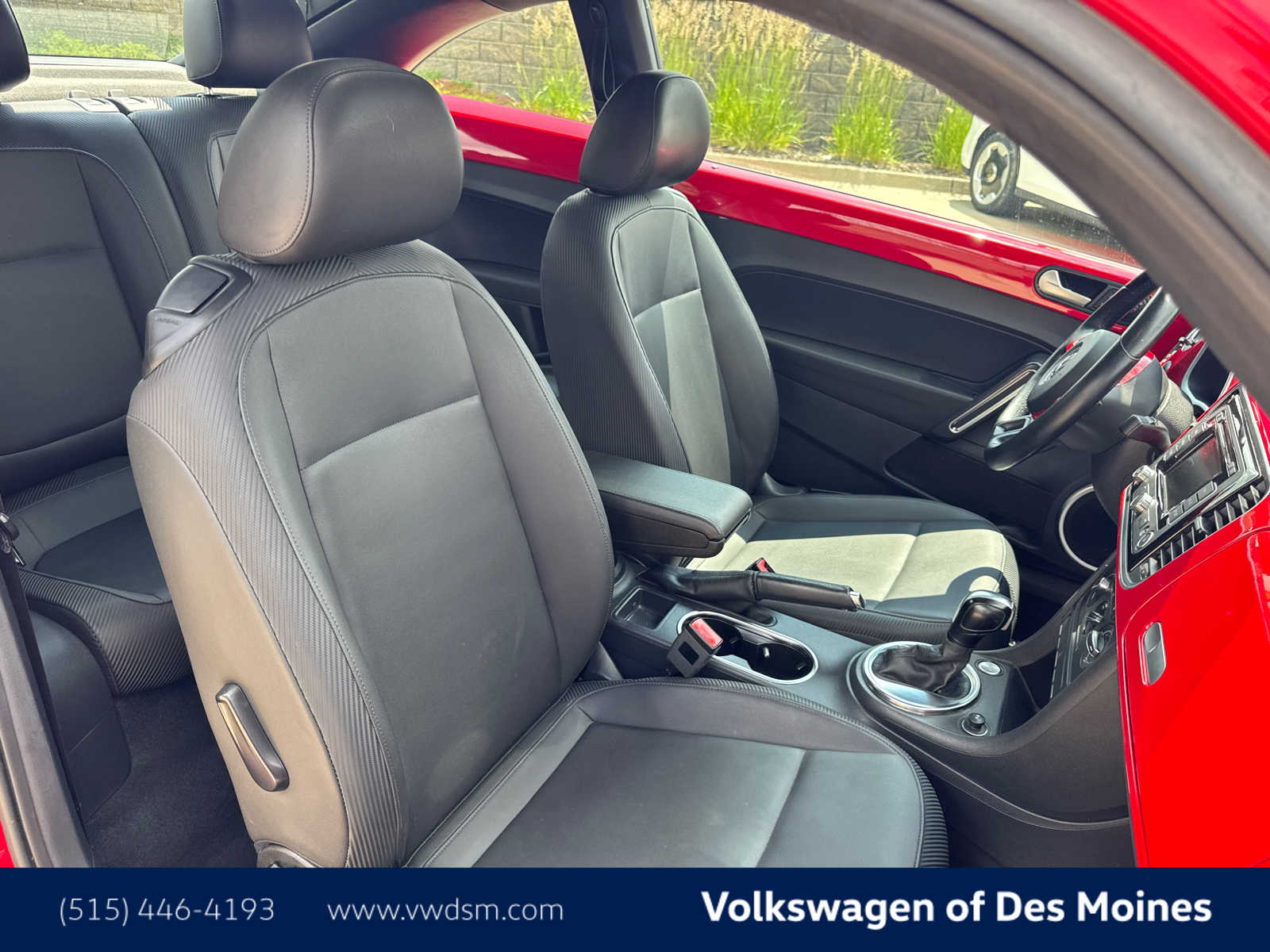2013 Volkswagen Beetle S 13