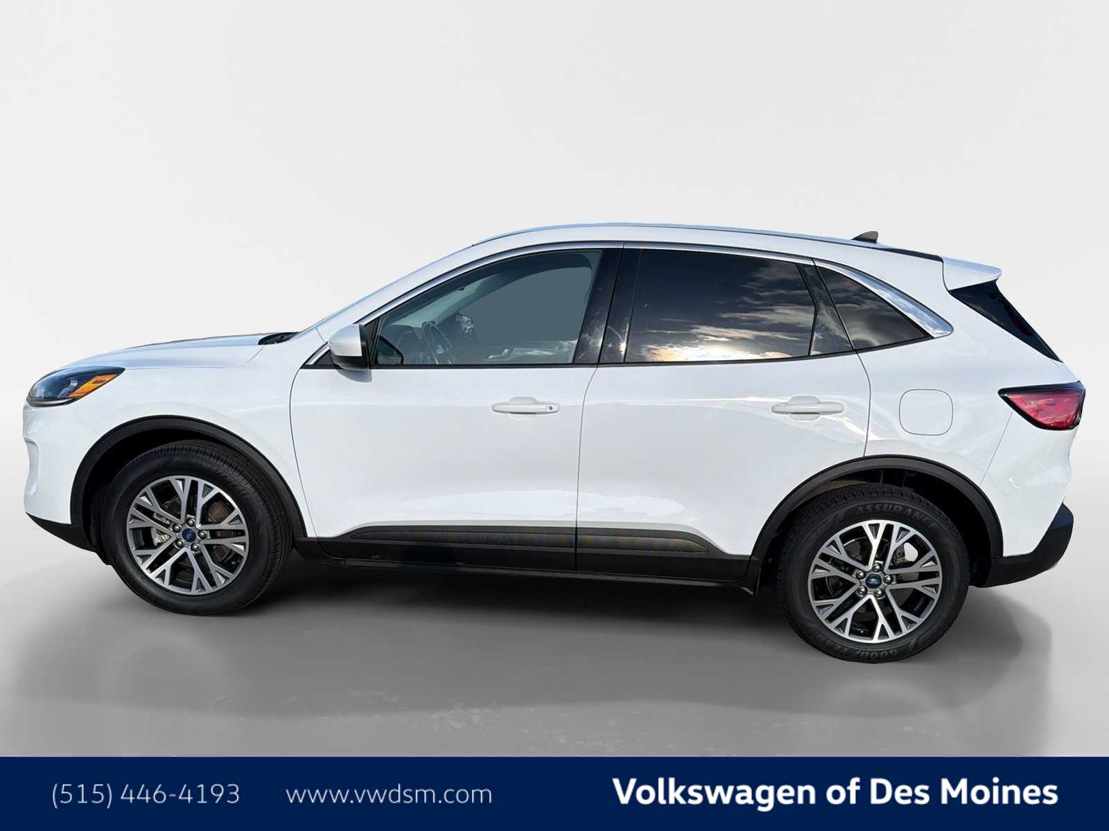 Thumbnail: 2022 Ford Escape - 3