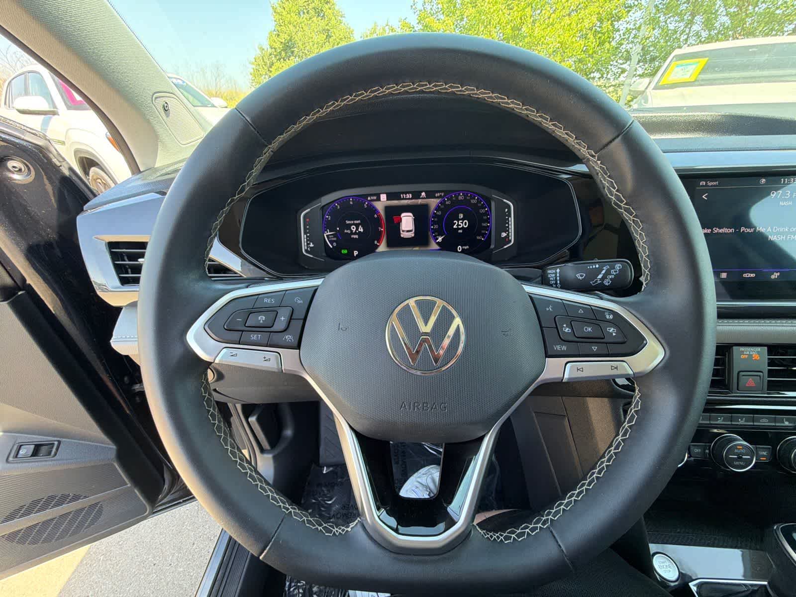 Thumbnail: 2023 Volkswagen Taos - 3