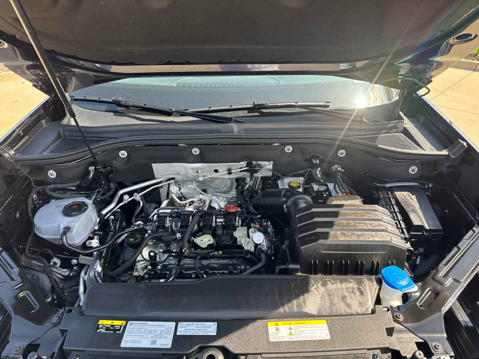 2025 Volkswagen Atlas SE 9