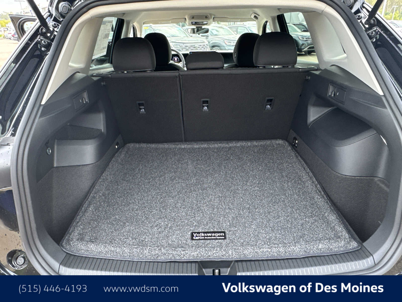 Thumbnail: 2025 Volkswagen Tiguan - 18