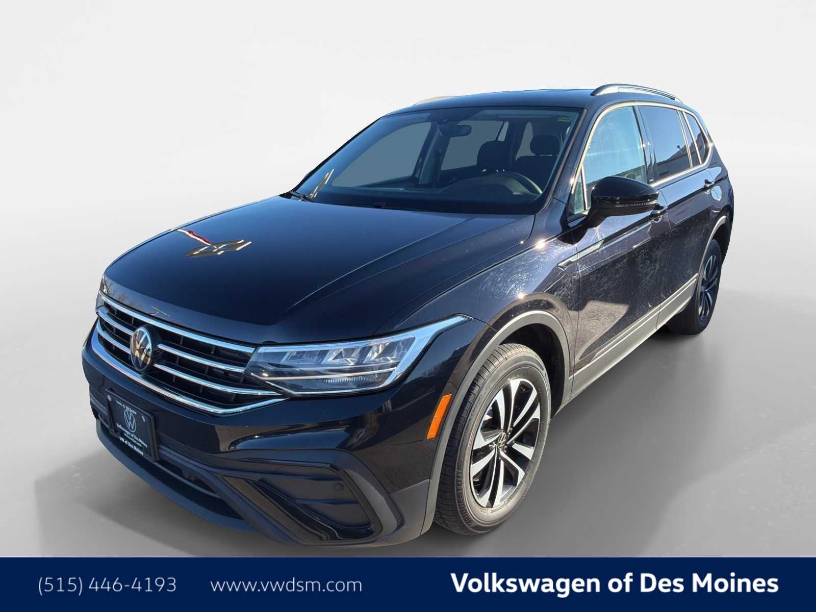 Thumbnail: 2023 Volkswagen Tiguan - 1