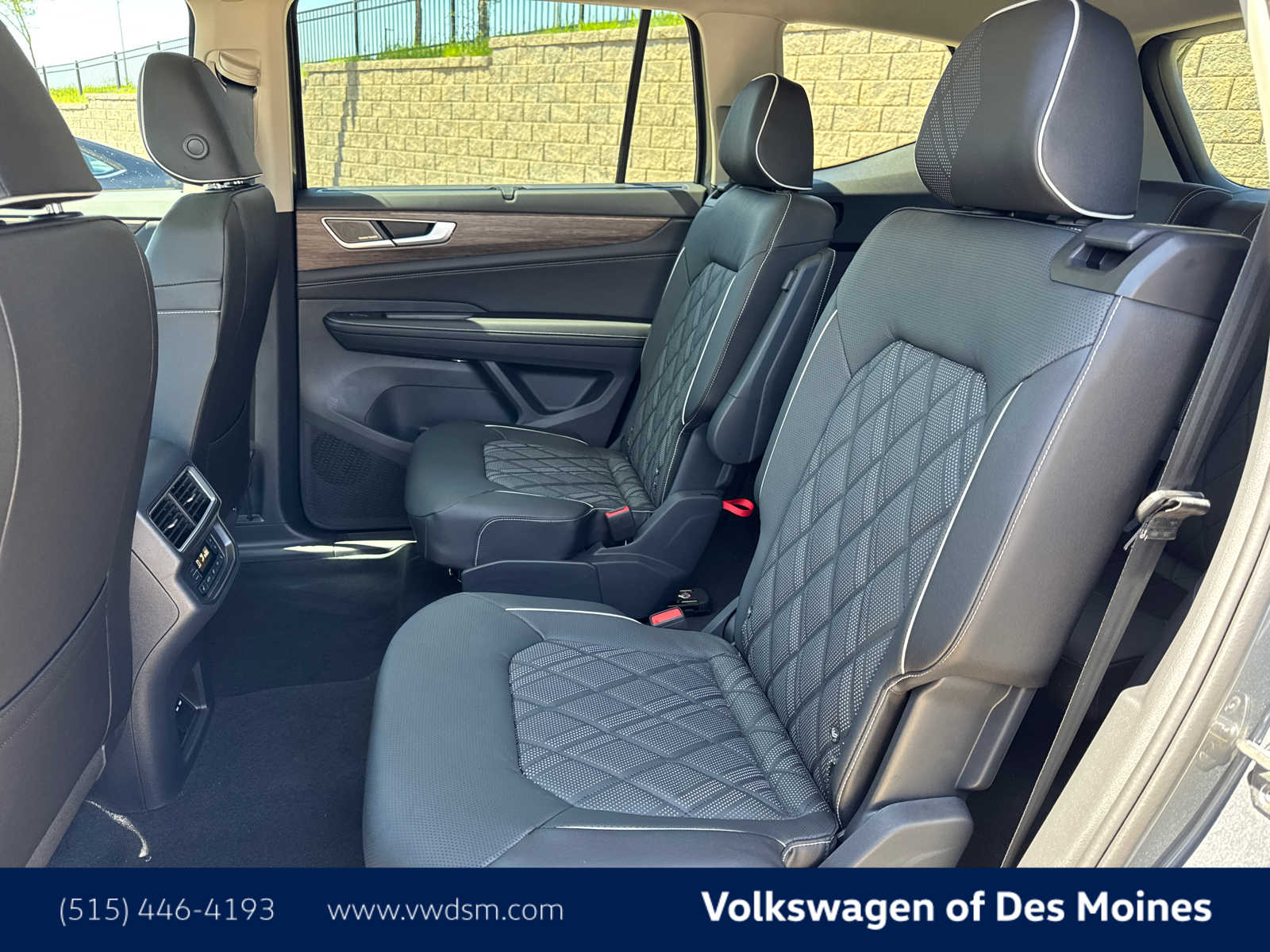 2025 Volkswagen Atlas SEL 12