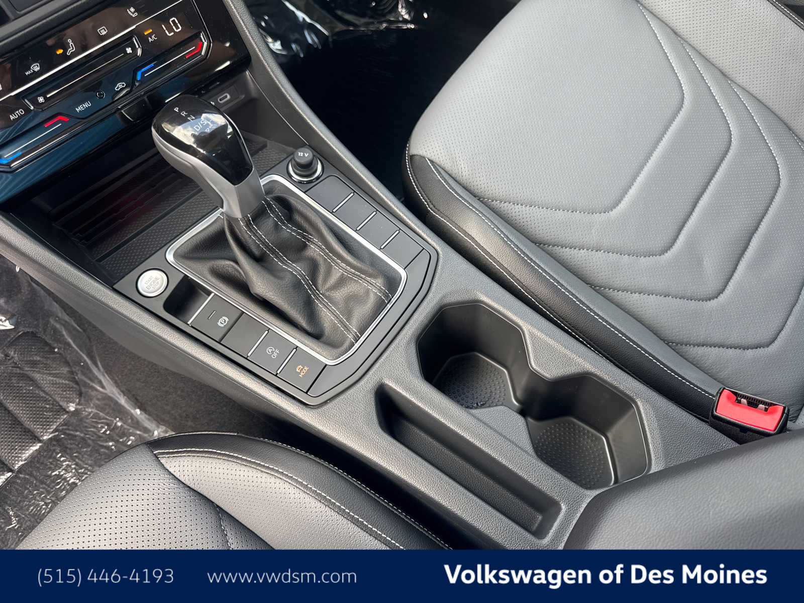 Thumbnail: 2025 Volkswagen Jetta - 16