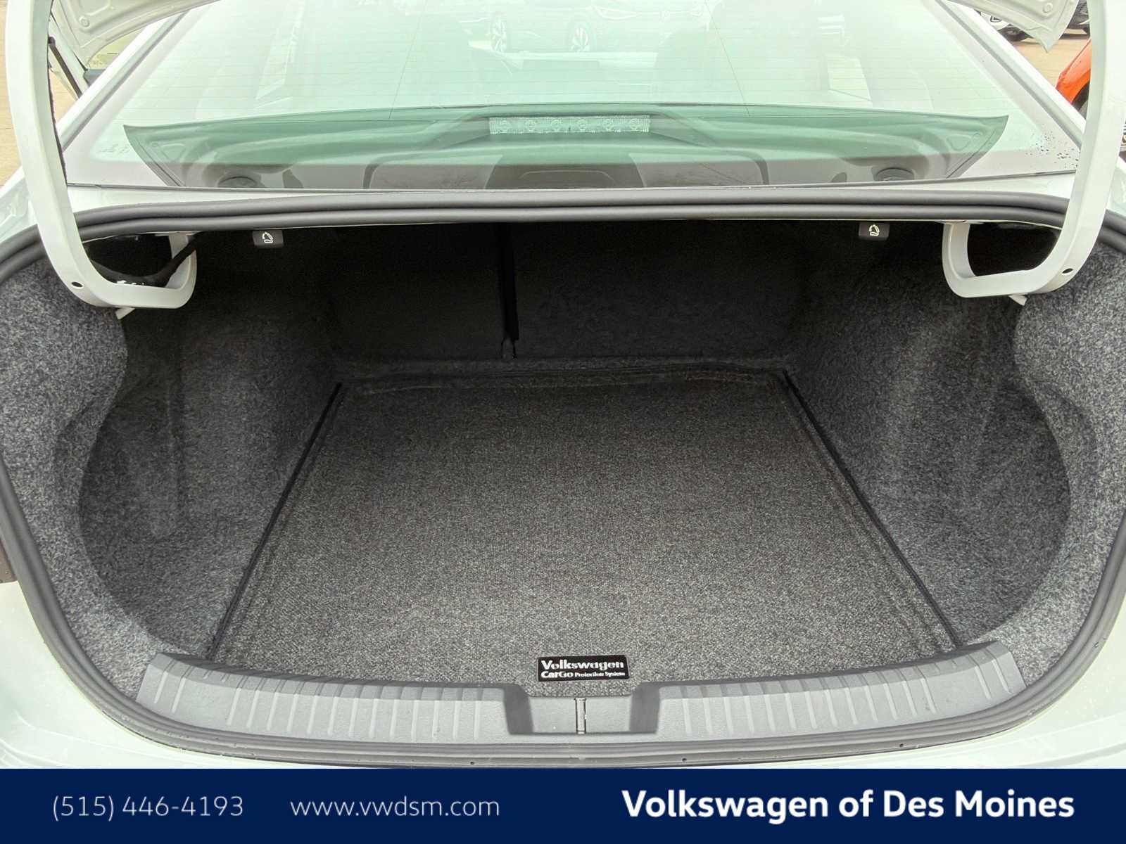 Thumbnail: 2026 Volkswagen Jetta - 18