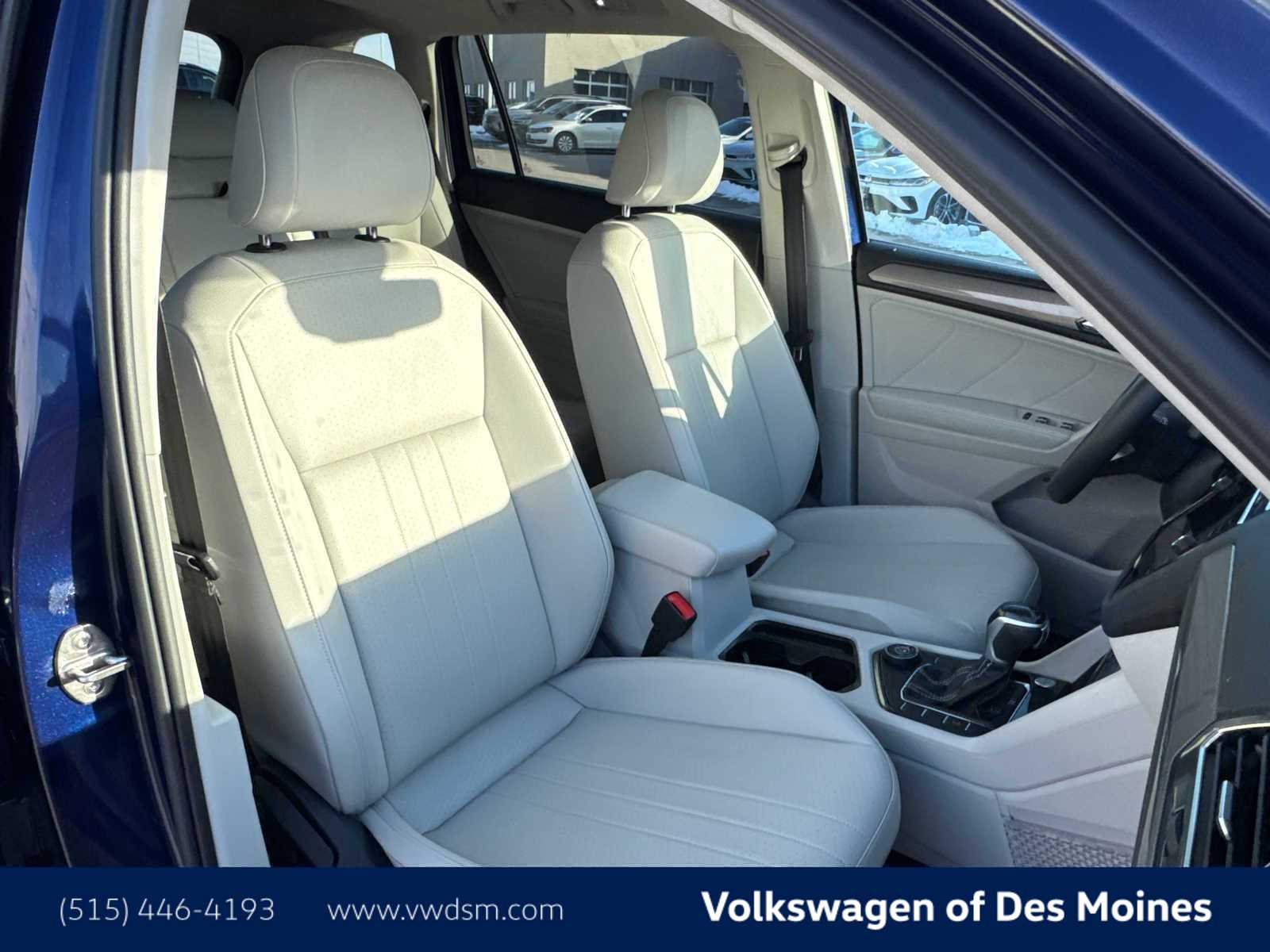 Thumbnail: 2022 Volkswagen Tiguan - 14