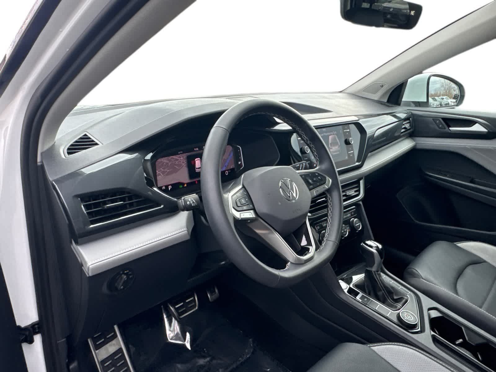 Thumbnail: 2024 Volkswagen Taos - 2