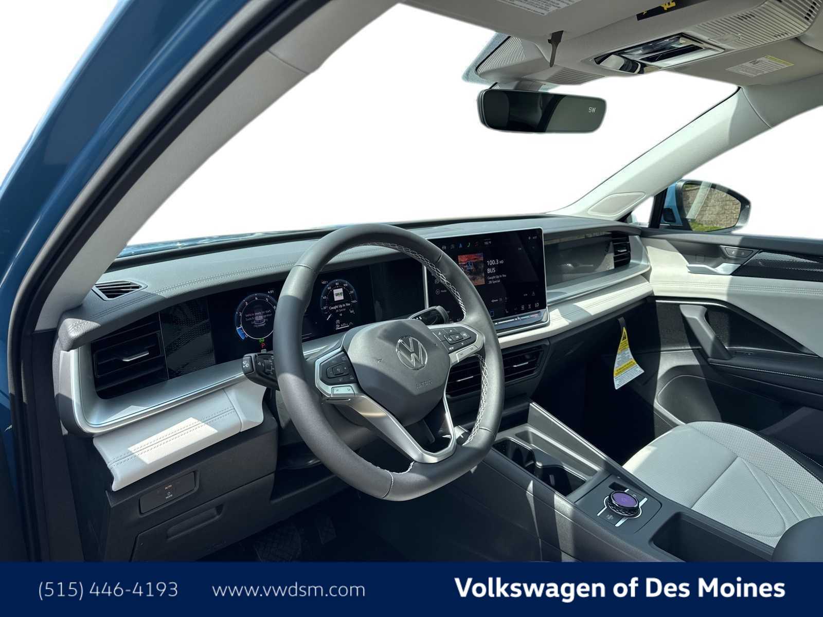 Thumbnail: 2025 Volkswagen Tiguan - 2