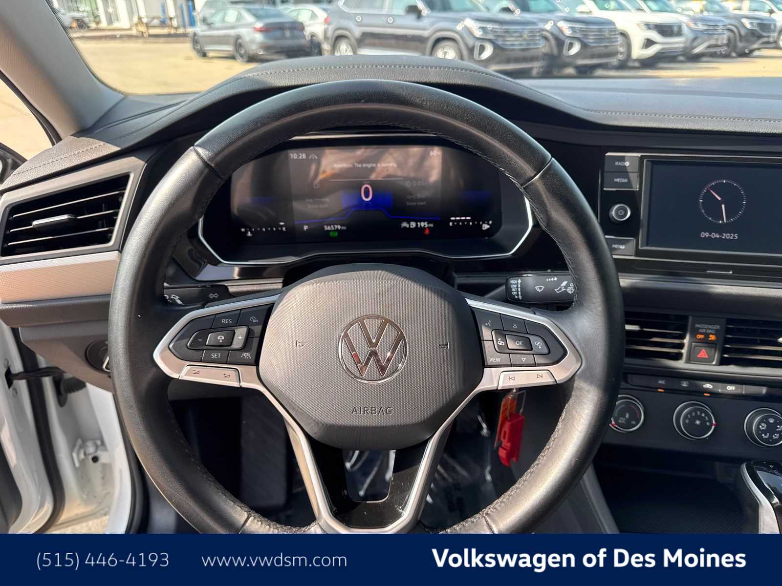 Thumbnail: 2024 Volkswagen Jetta - 16