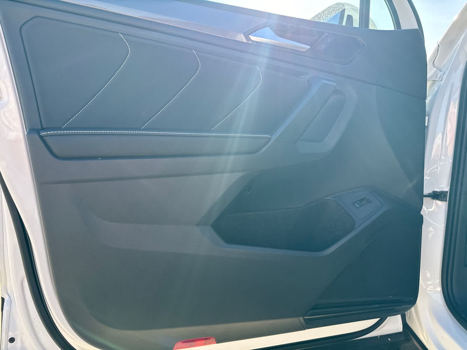 Thumbnail: 2024 Volkswagen Tiguan - 22