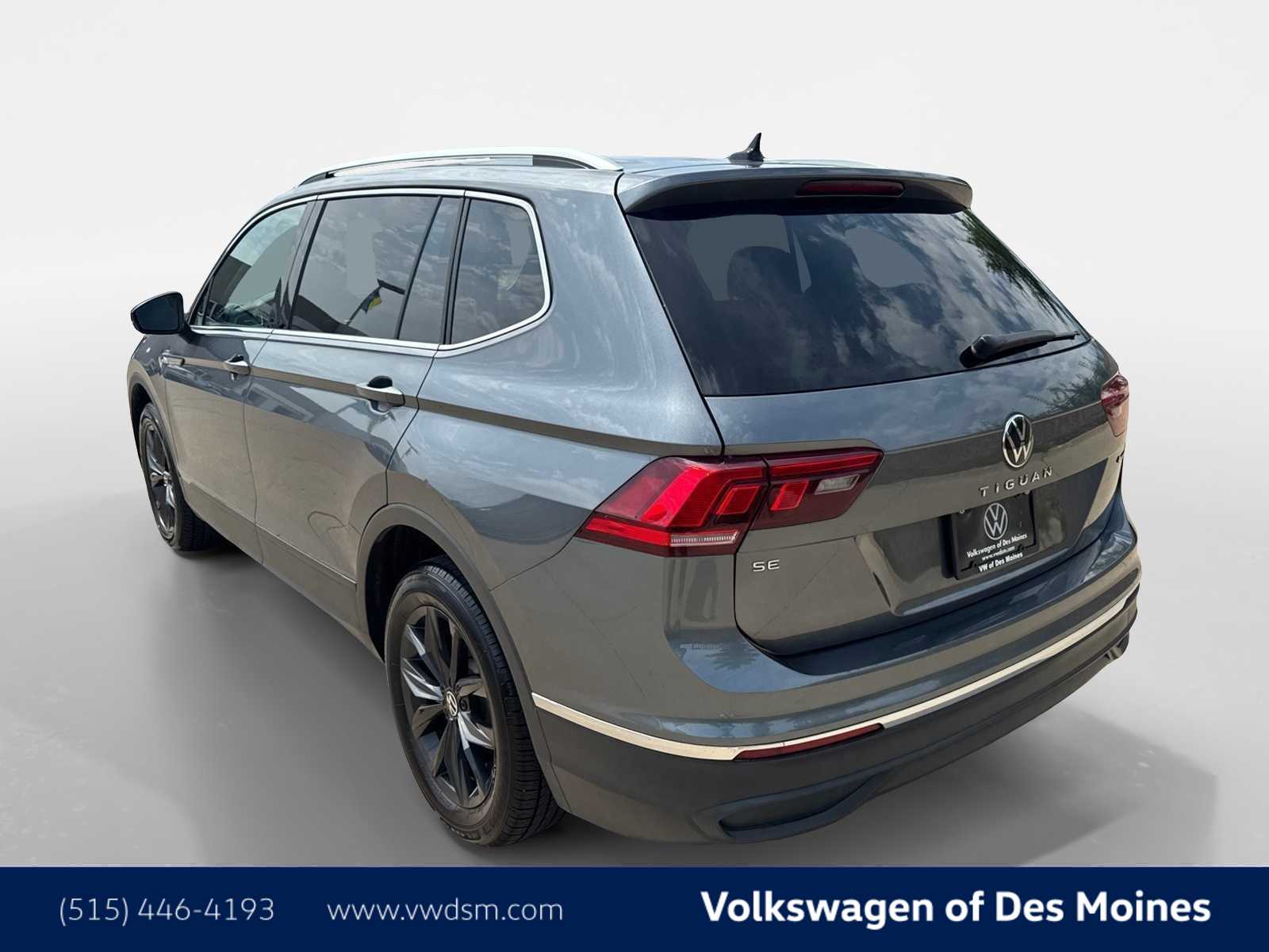 Thumbnail: 2024 Volkswagen Tiguan - 4