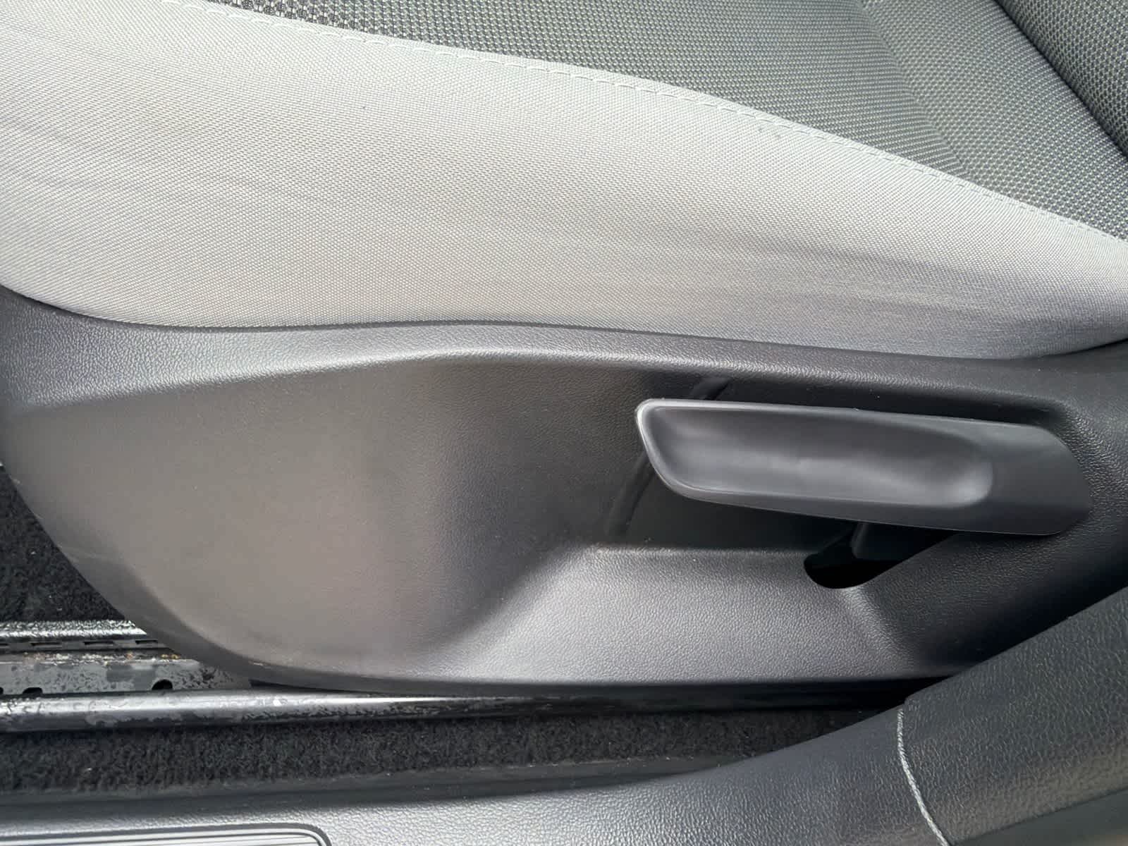 Thumbnail: 2023 Volkswagen Taos - 24