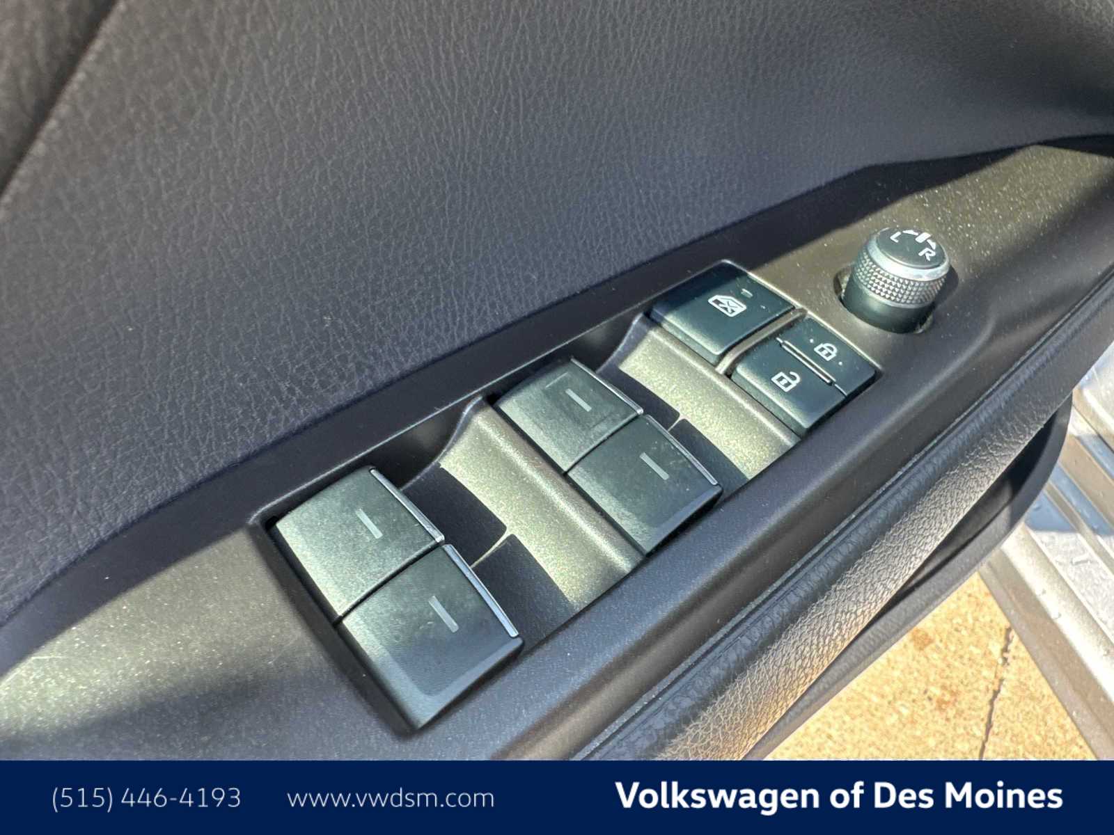 Thumbnail: 2022 Toyota Camry - 23