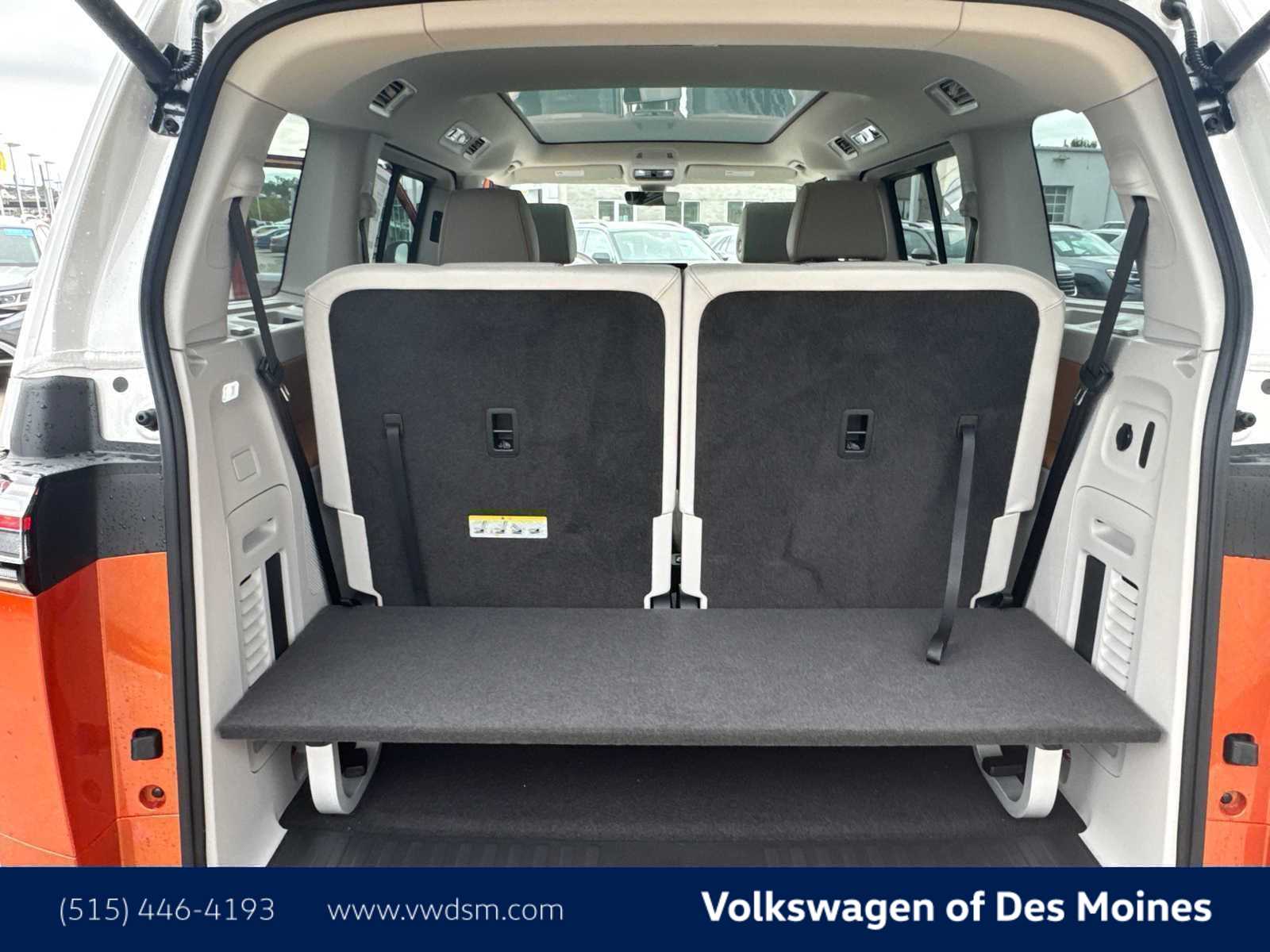 Thumbnail: 2025 Volkswagen ID.Buzz - 17