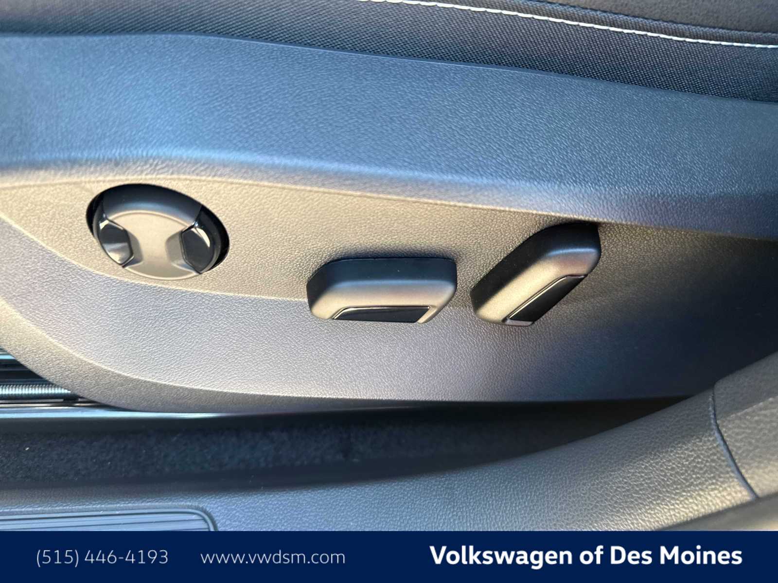 Thumbnail: 2025 Volkswagen Taos - 23