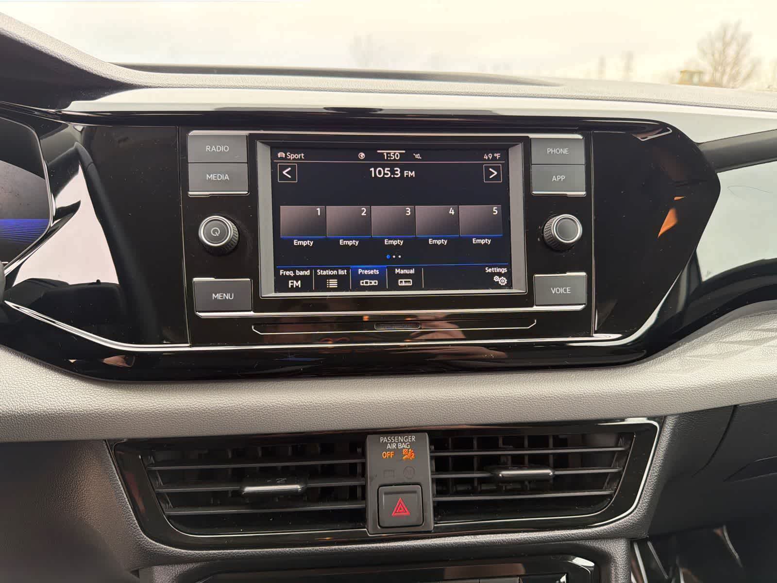 Thumbnail: 2023 Volkswagen Taos - 17