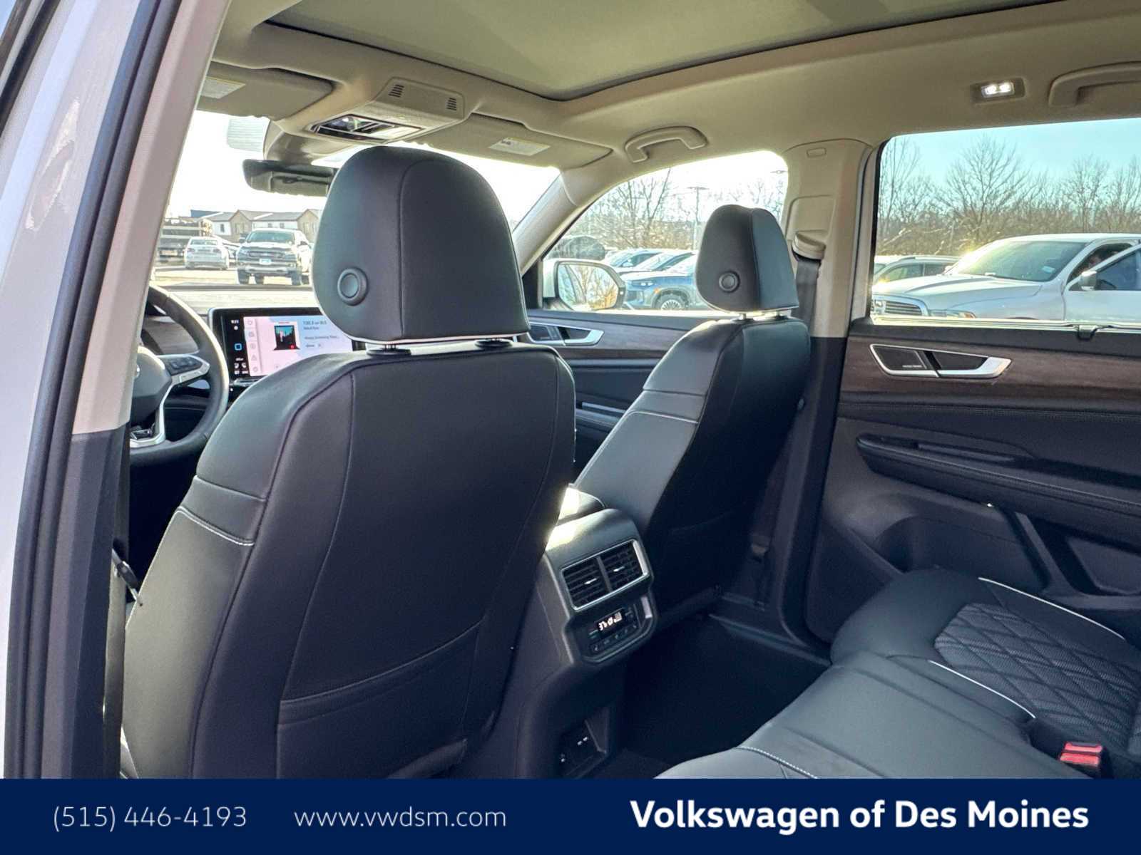 Thumbnail: 2026 Volkswagen Atlas - 13