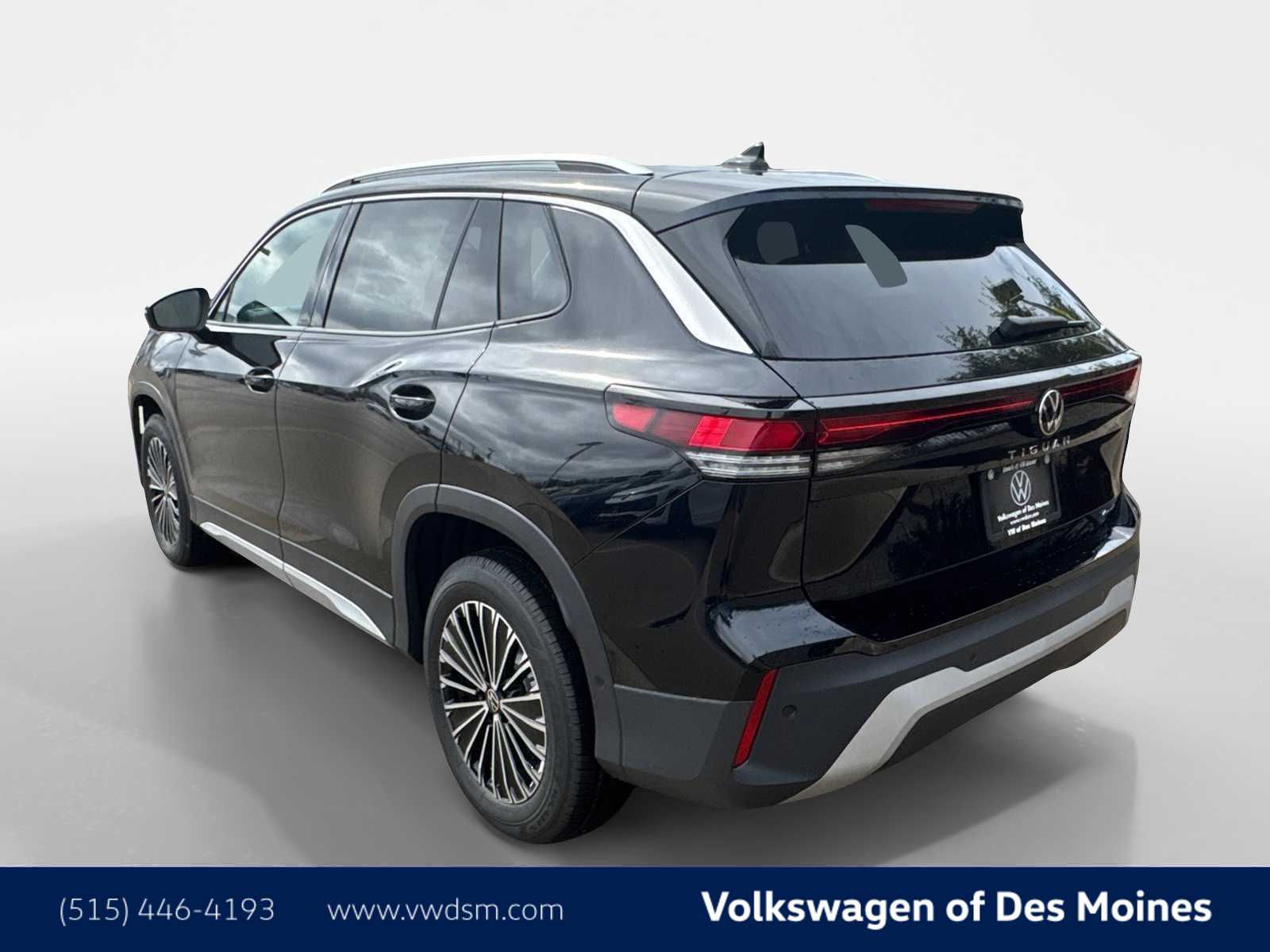 Thumbnail: 2025 Volkswagen Tiguan - 4