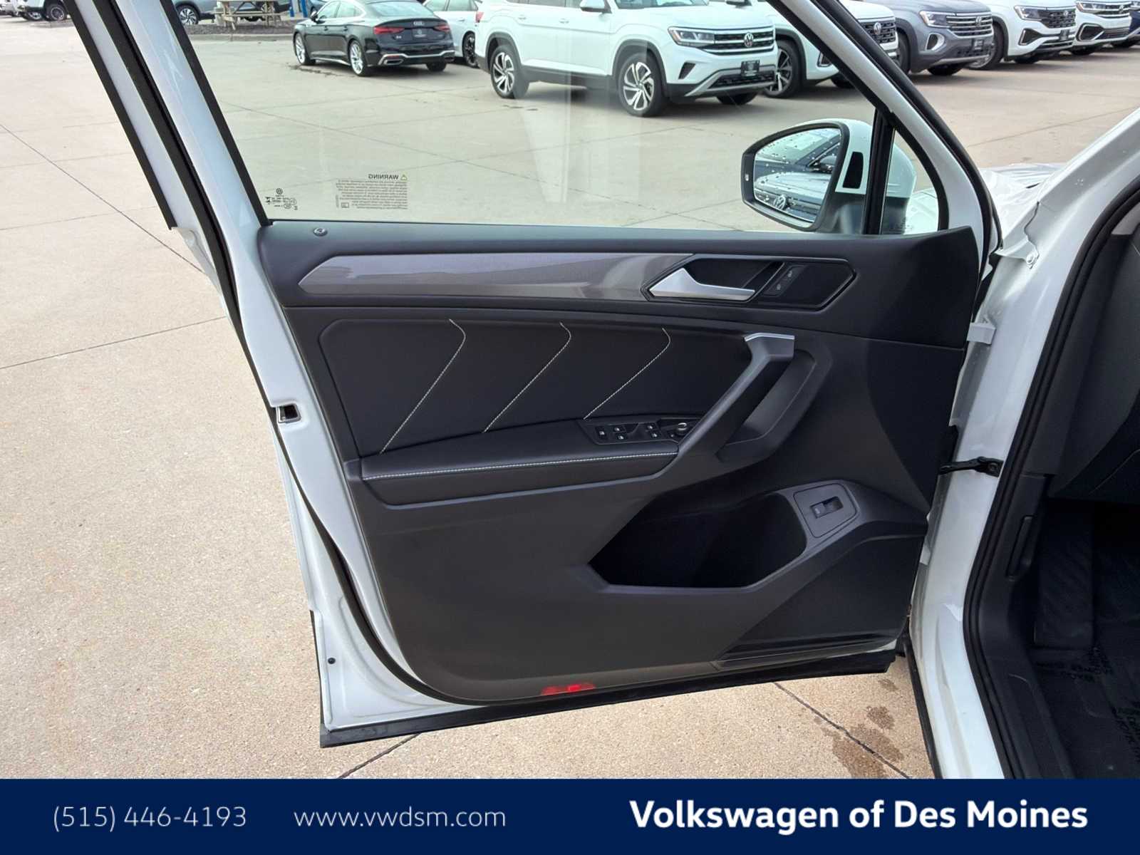 Thumbnail: 2024 Volkswagen Tiguan - 22