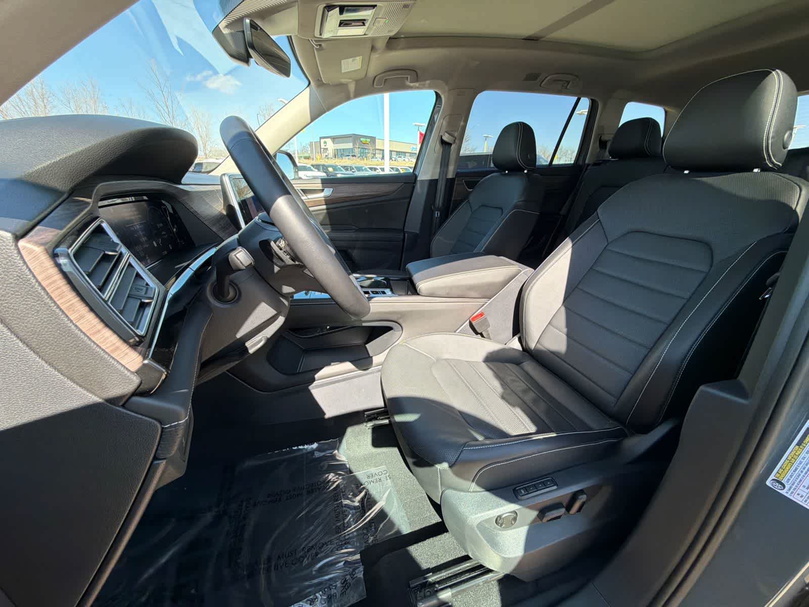 Thumbnail: 2025 Volkswagen Atlas - 11